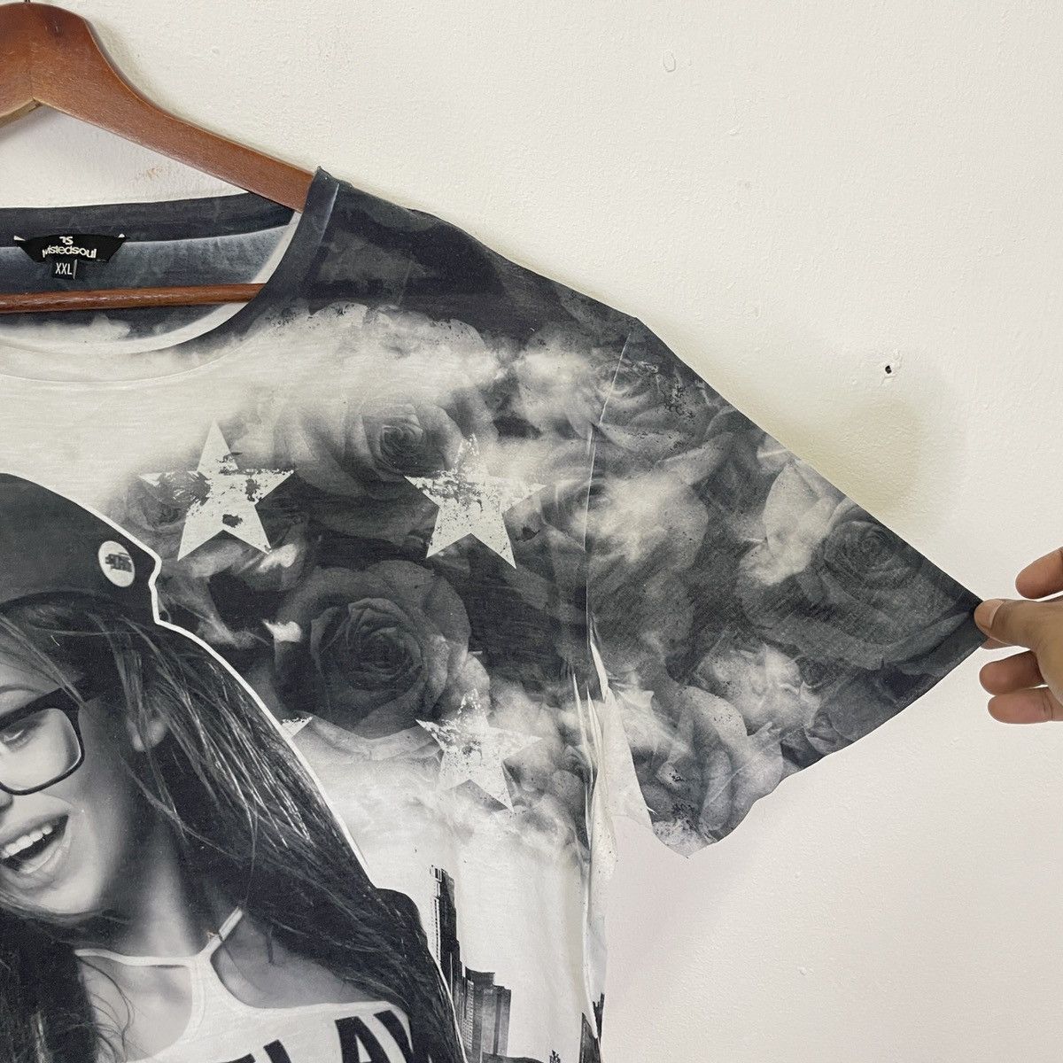 Japanese Brand Vintage Twistedsoul Sexy Girl Short Sleeve Tee Size US L / EU 52-54 / 3 - 3 Thumbnail