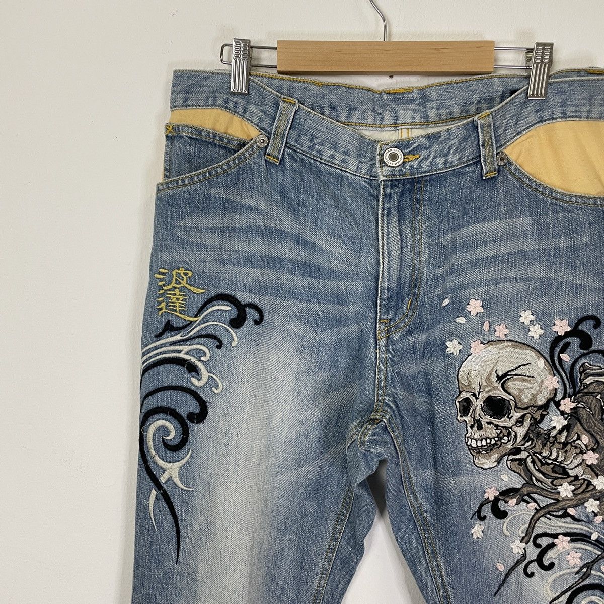 Japanese Brand Vintage Namitatsu Embroidery Skulls Denim Jeans Size US 35 - 3 Thumbnail