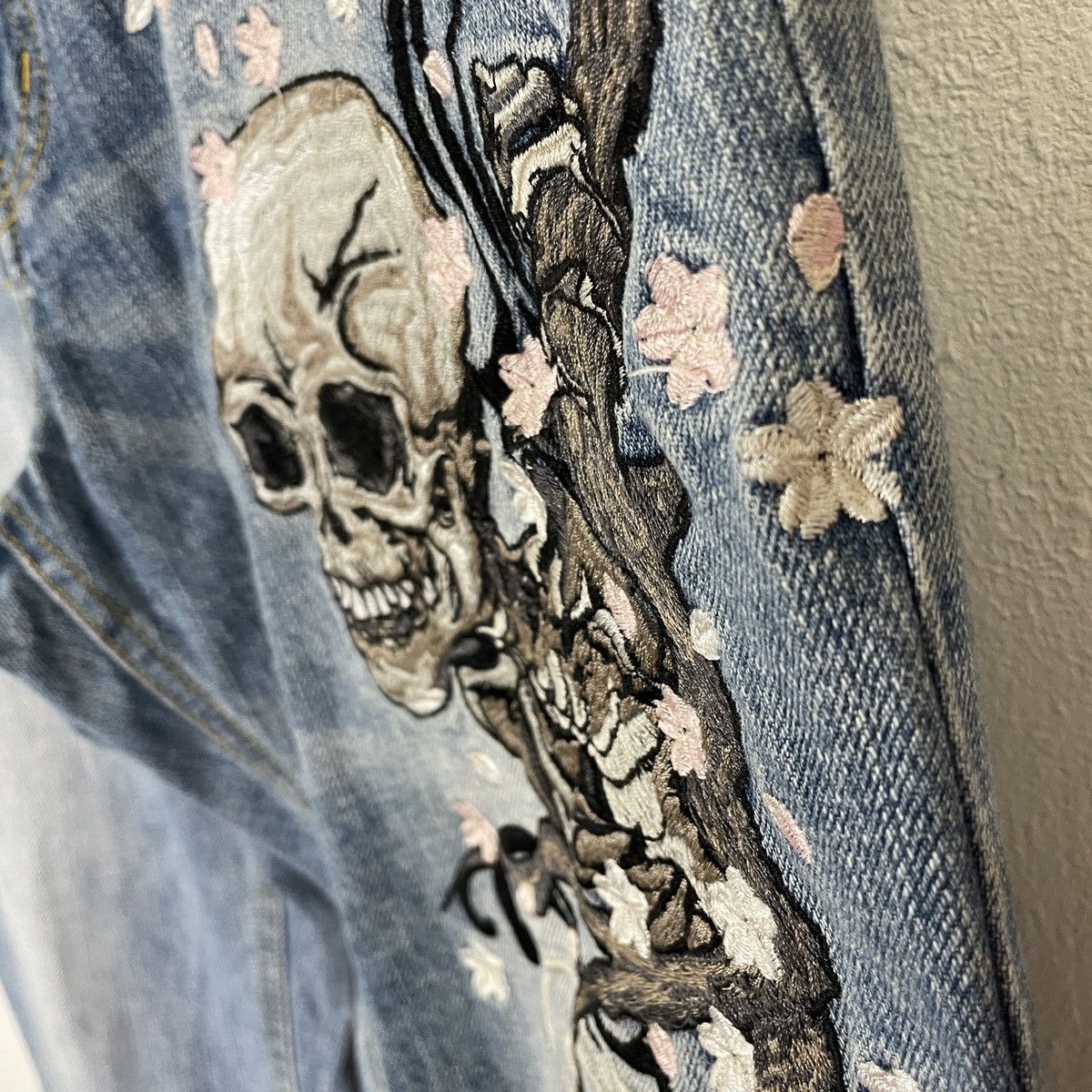 Japanese Brand Vintage Namitatsu Embroidery Skulls Denim Jeans Size US 35 - 5 Thumbnail