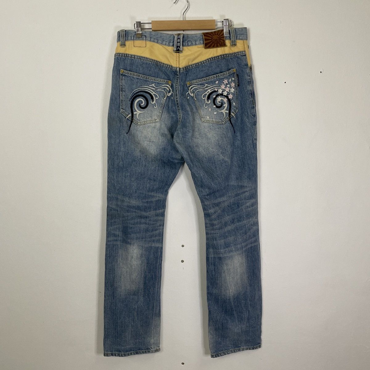 Japanese Brand Vintage Namitatsu Embroidery Skulls Denim Jeans Size US 35 - 7 Thumbnail
