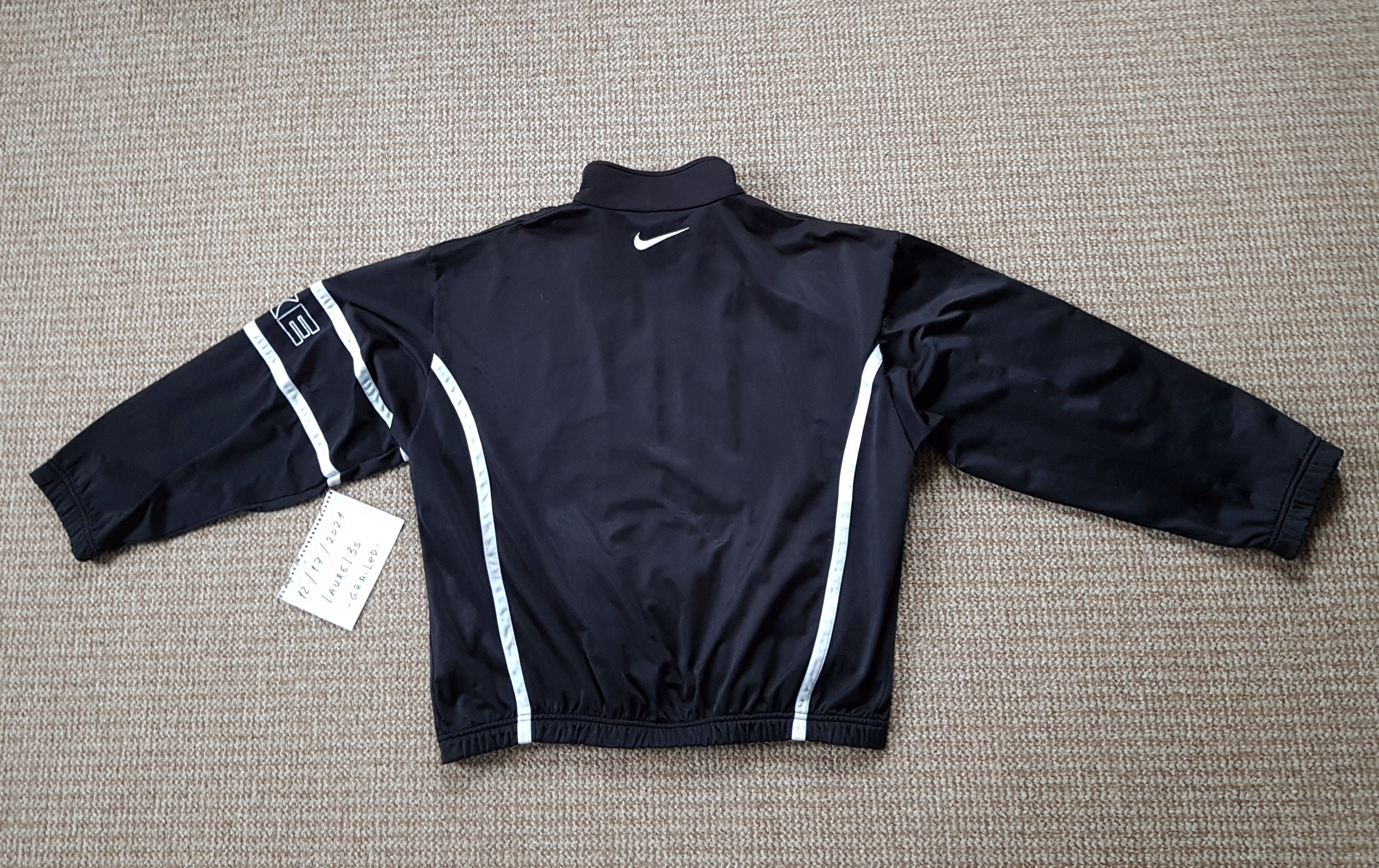 Nike y2k Nike vintage track jacket swoosh big logo size L Size US L / EU 52-54 / 3 - 12 Thumbnail