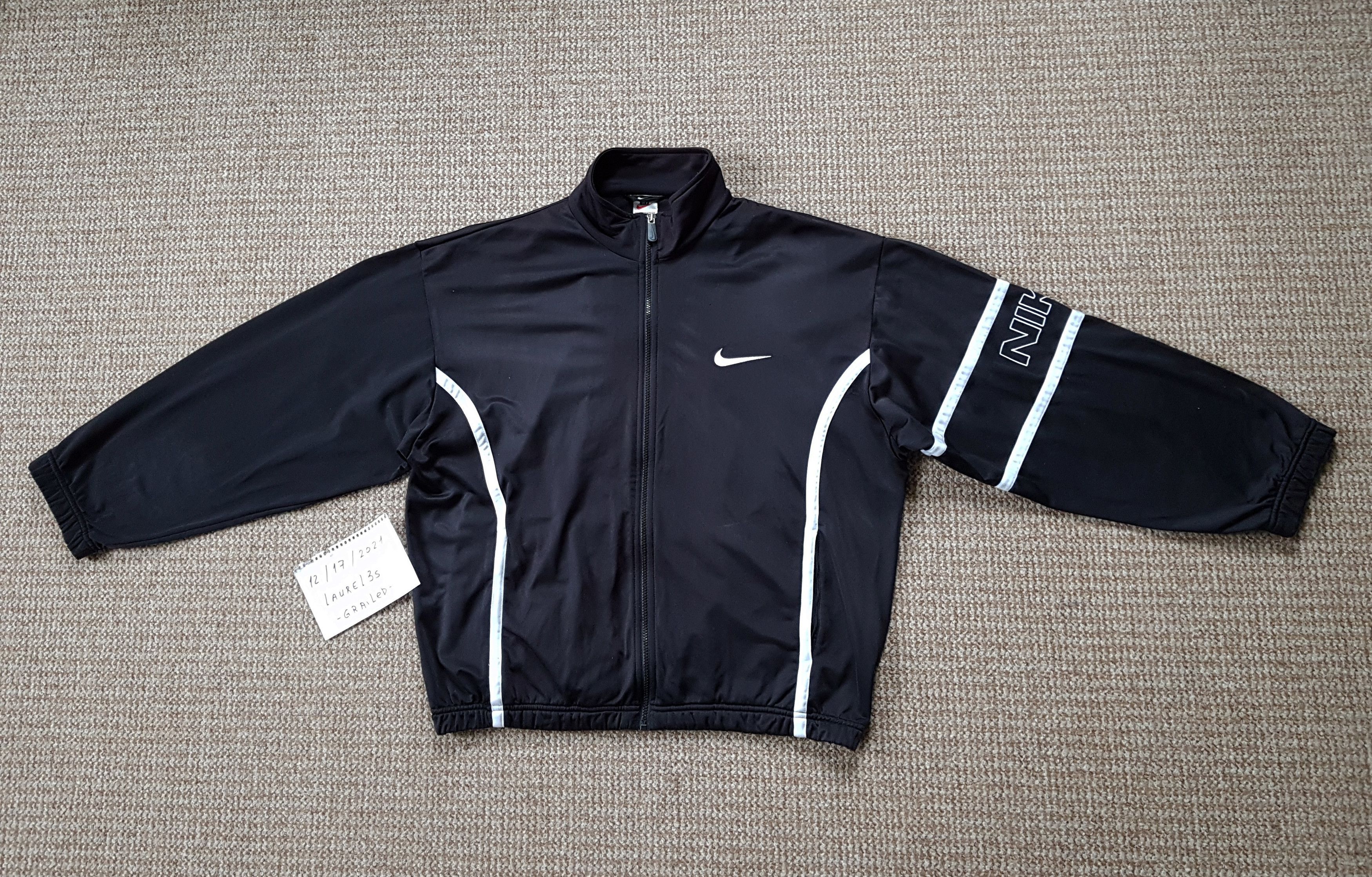 Nike y2k Nike vintage track jacket swoosh big logo size L Size US L / EU 52-54 / 3 - 1 Thumbnail