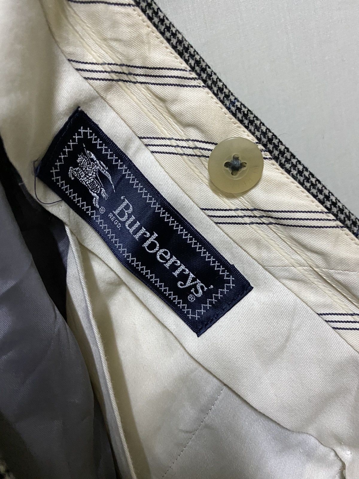 Burberry Vintage BURBERRYS Casual Wool Pants Size US 33 - 8 Thumbnail