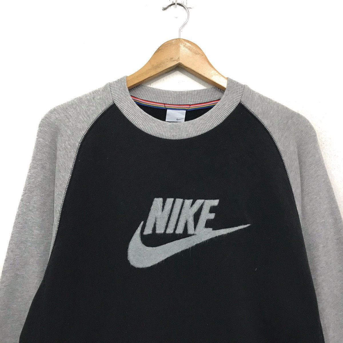Nike × Vintage Vintage Nike Sweatshirt Nike CrewNeck Embroidered Swoosh Size US M / EU 48-50 / 2 - 2 Thumbnail