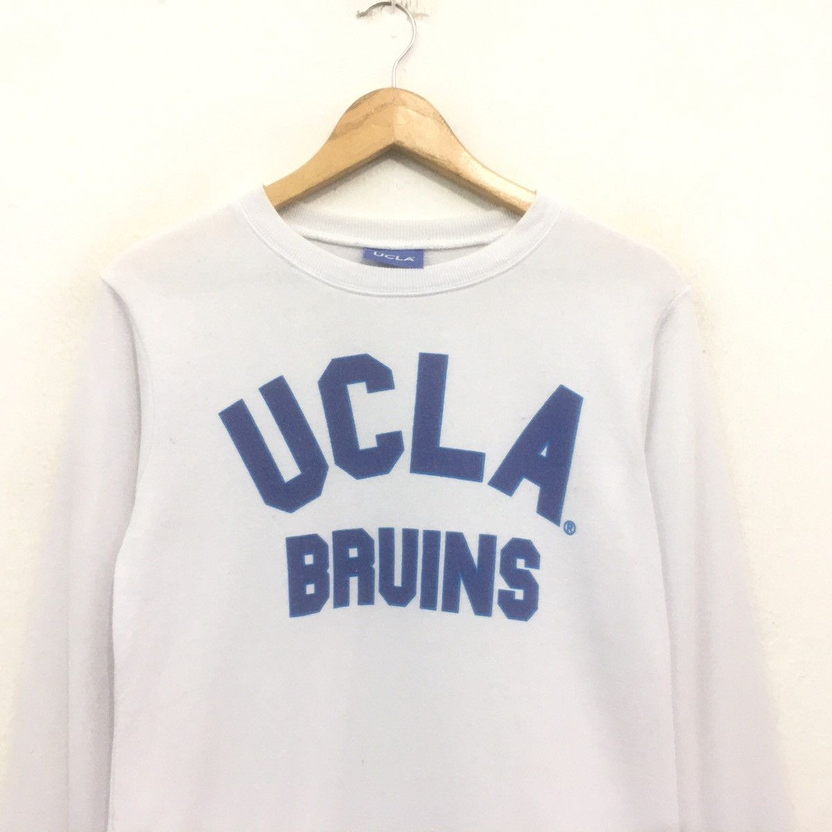Japanese Brand × Vintage Vintage The University of California Los Angeles Sweatshirt Size US S / EU 44-46 / 1 - 2 Thumbnail