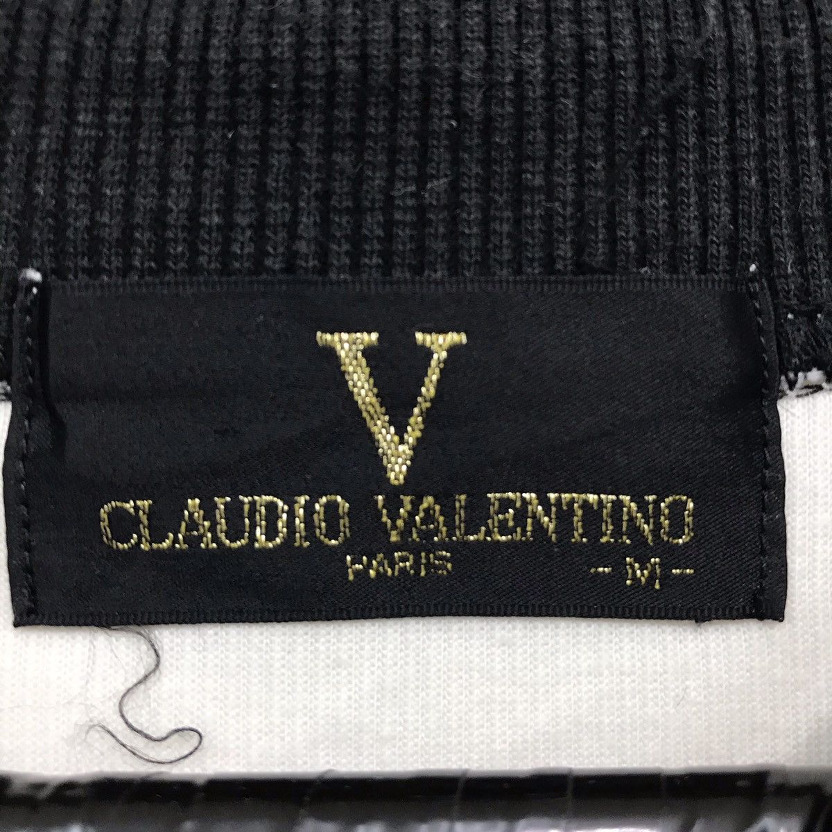 Valentino × Vintage Claudio Valentino Small Logo Sweatshirt Size US M / EU 48-50 / 2 - 6 Thumbnail
