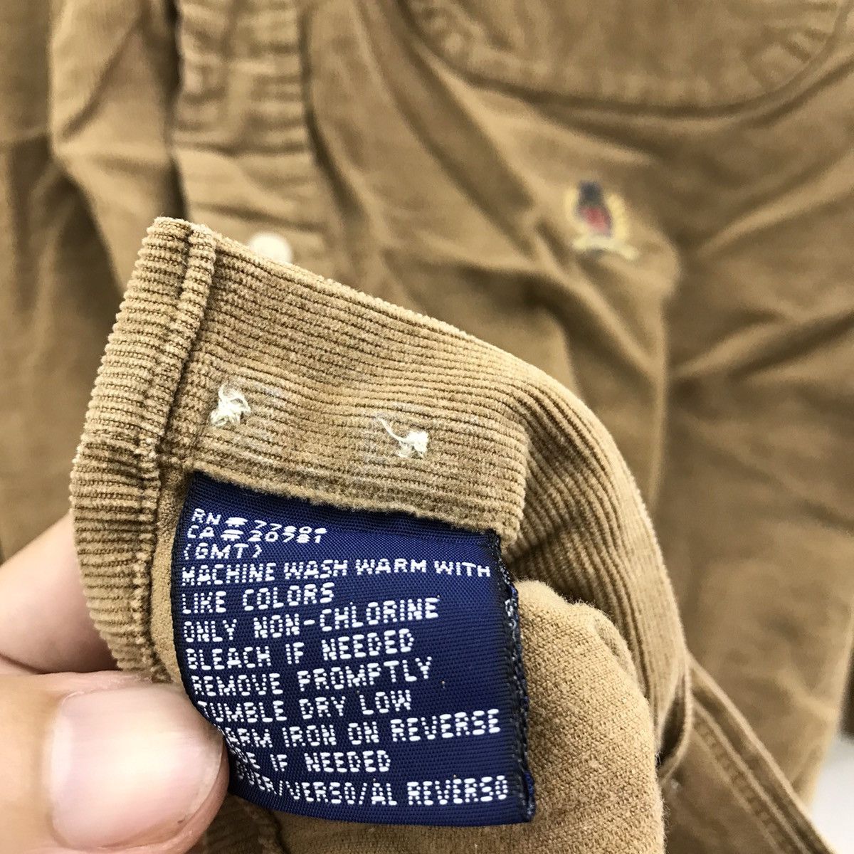 Tommy Hilfiger × Vintage Vintage Tommy Hilfiger Shirt Button Up Size US M / EU 48-50 / 2 - 9 Thumbnail