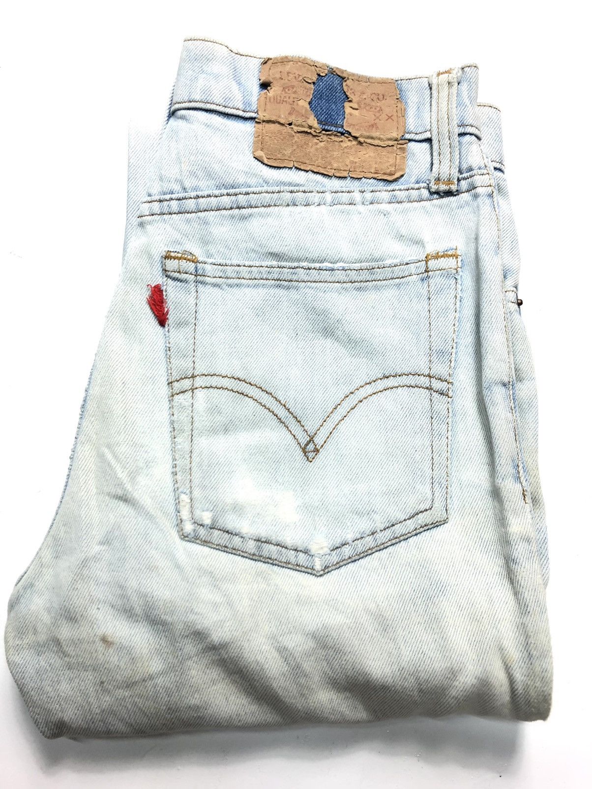 Levi's × Vintage VINTAGE 80s LEVIS LIGHT BLUE WASH DISTRESSED DENIM Size US 26 / EU 42 - 15 Thumbnail