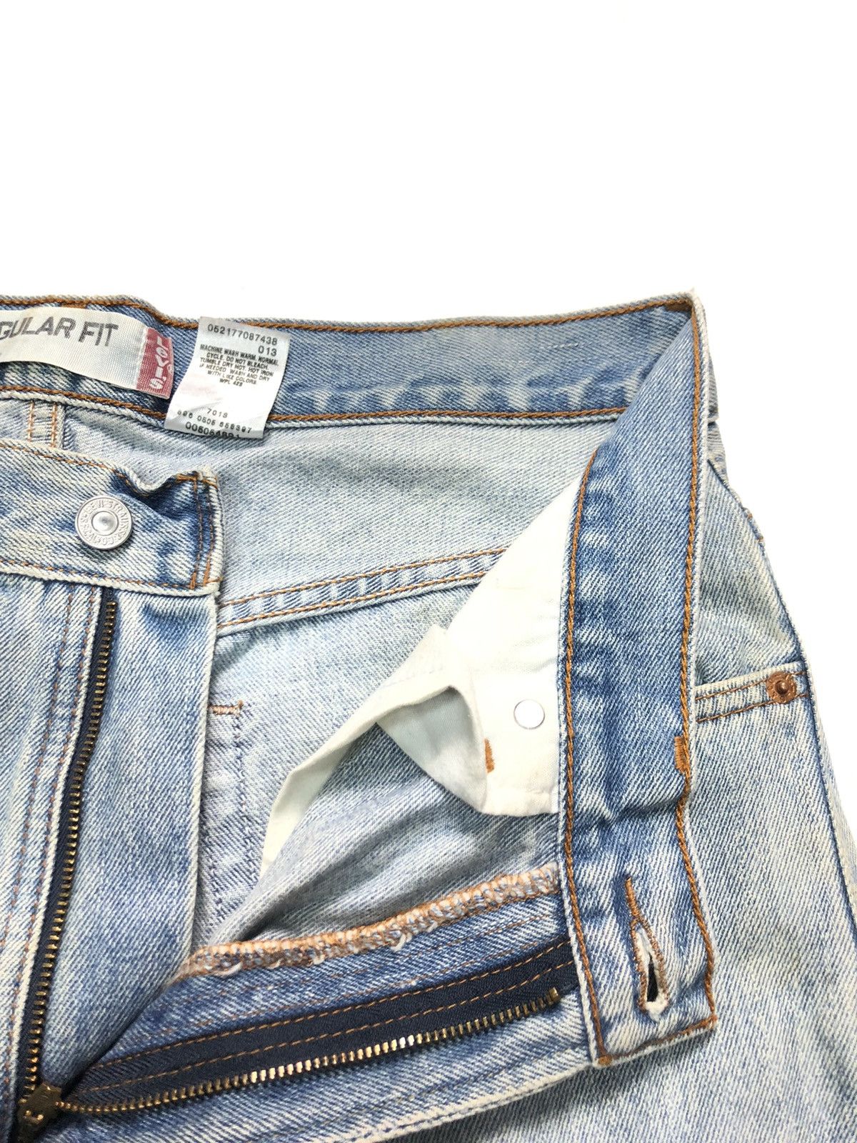 Levi's Vintage Clothing × Vintage VINTAGE 90s LEVIS 505 REGULAR FIT BLUE WASH DENIM Size US 34 / EU 50 - 8 Thumbnail
