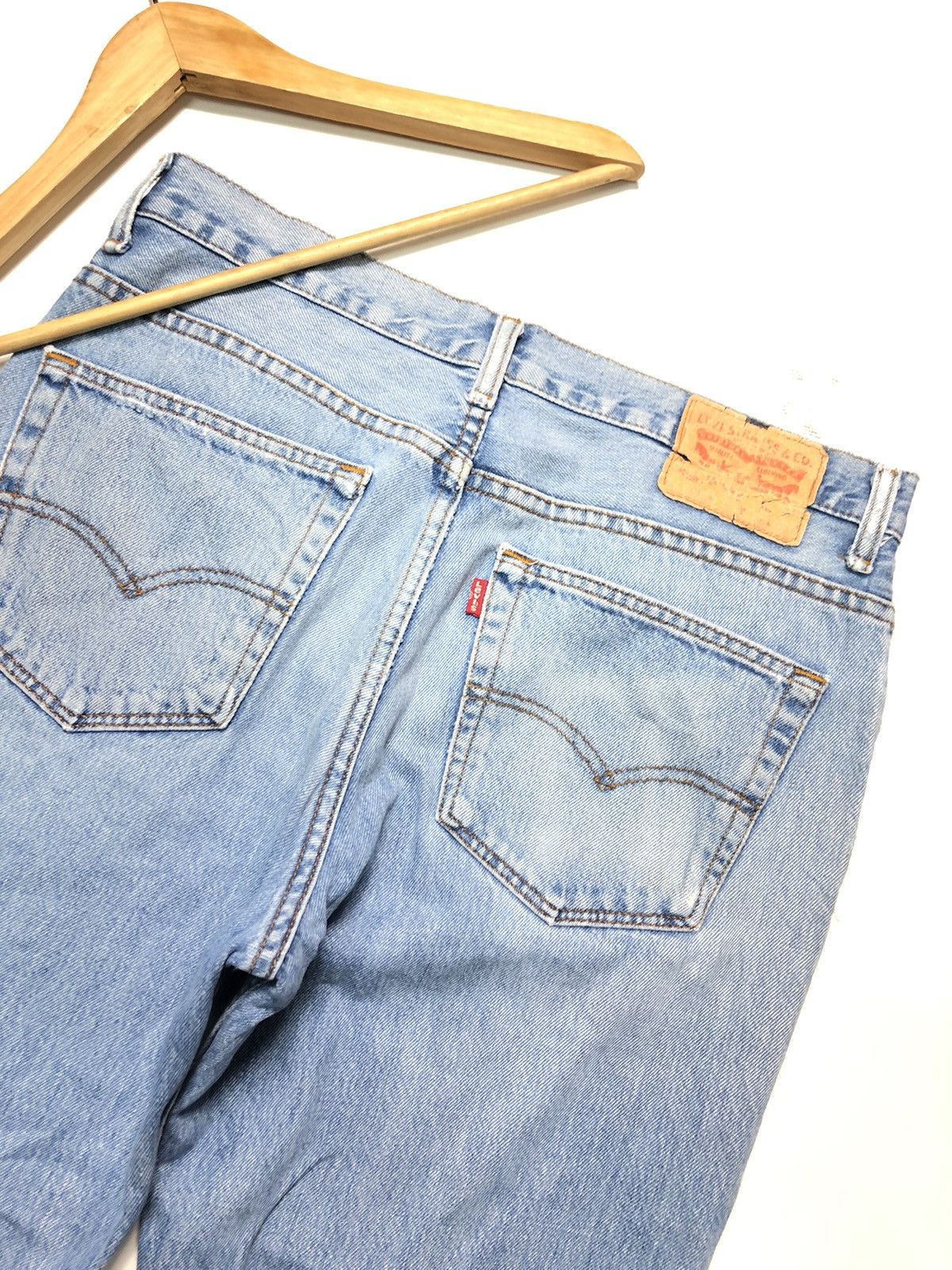 Levi's × Vintage VINTAGE 90s LEVIS BLUE WASH DISTRESSED DENIM Size US 33 - 2 Thumbnail
