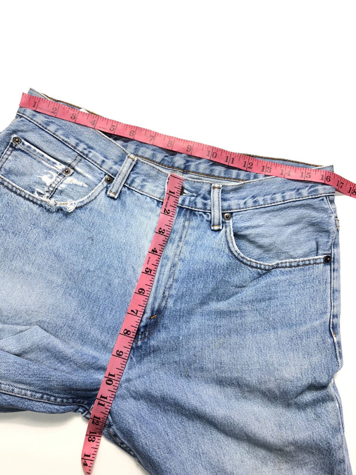 Levi's × Vintage VINTAGE 90s LEVIS BLUE WASH DISTRESSED DENIM Size US 33 - 19 Thumbnail
