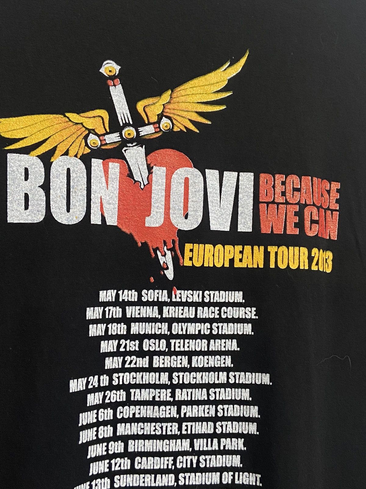 Vintage Vintage T shirt Bon Jovi 2013 Size US L / EU 52-54 / 3 - 13 Thumbnail