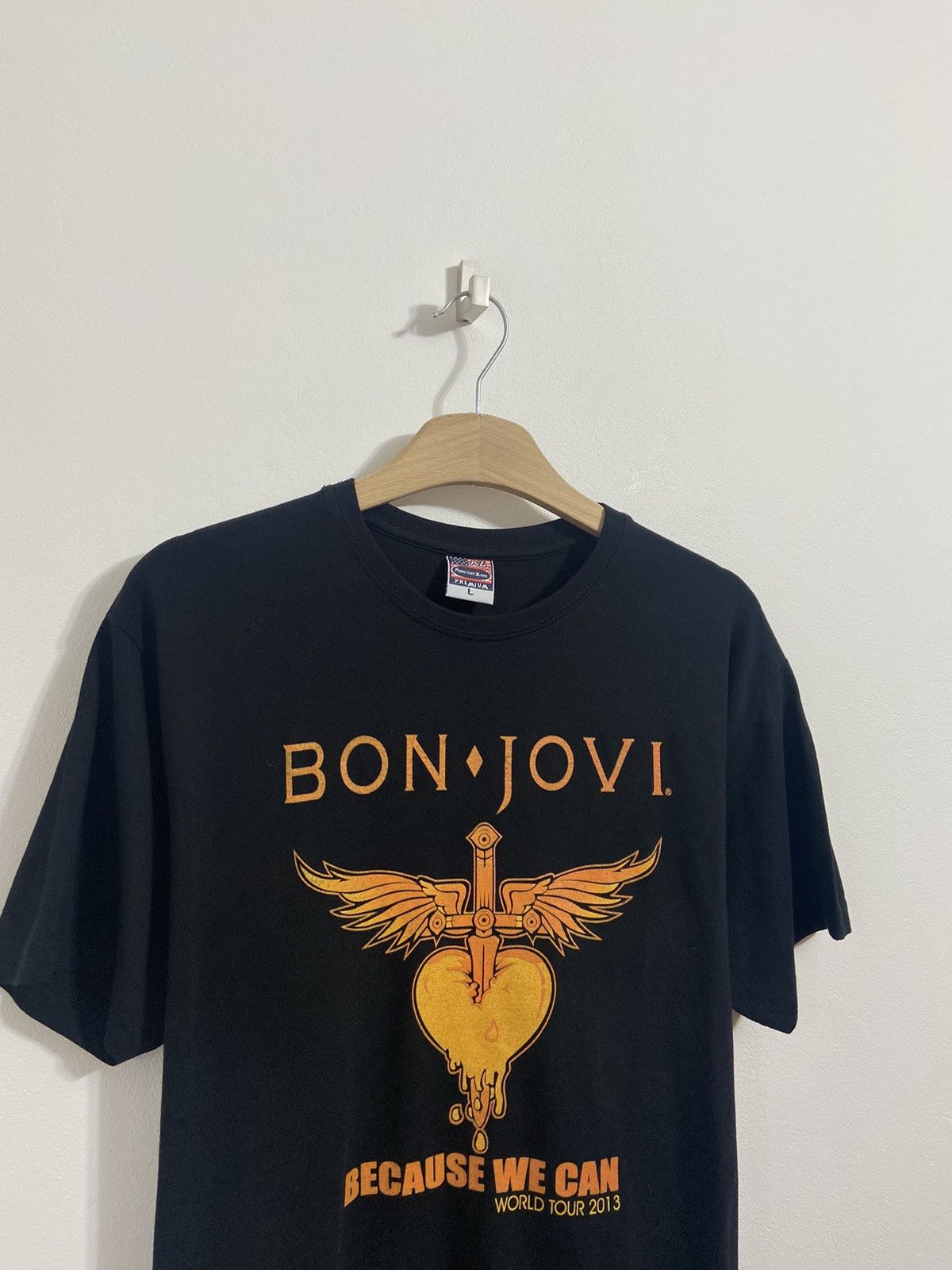 Vintage Vintage T shirt Bon Jovi 2013 Size US L / EU 52-54 / 3 - 2 Thumbnail