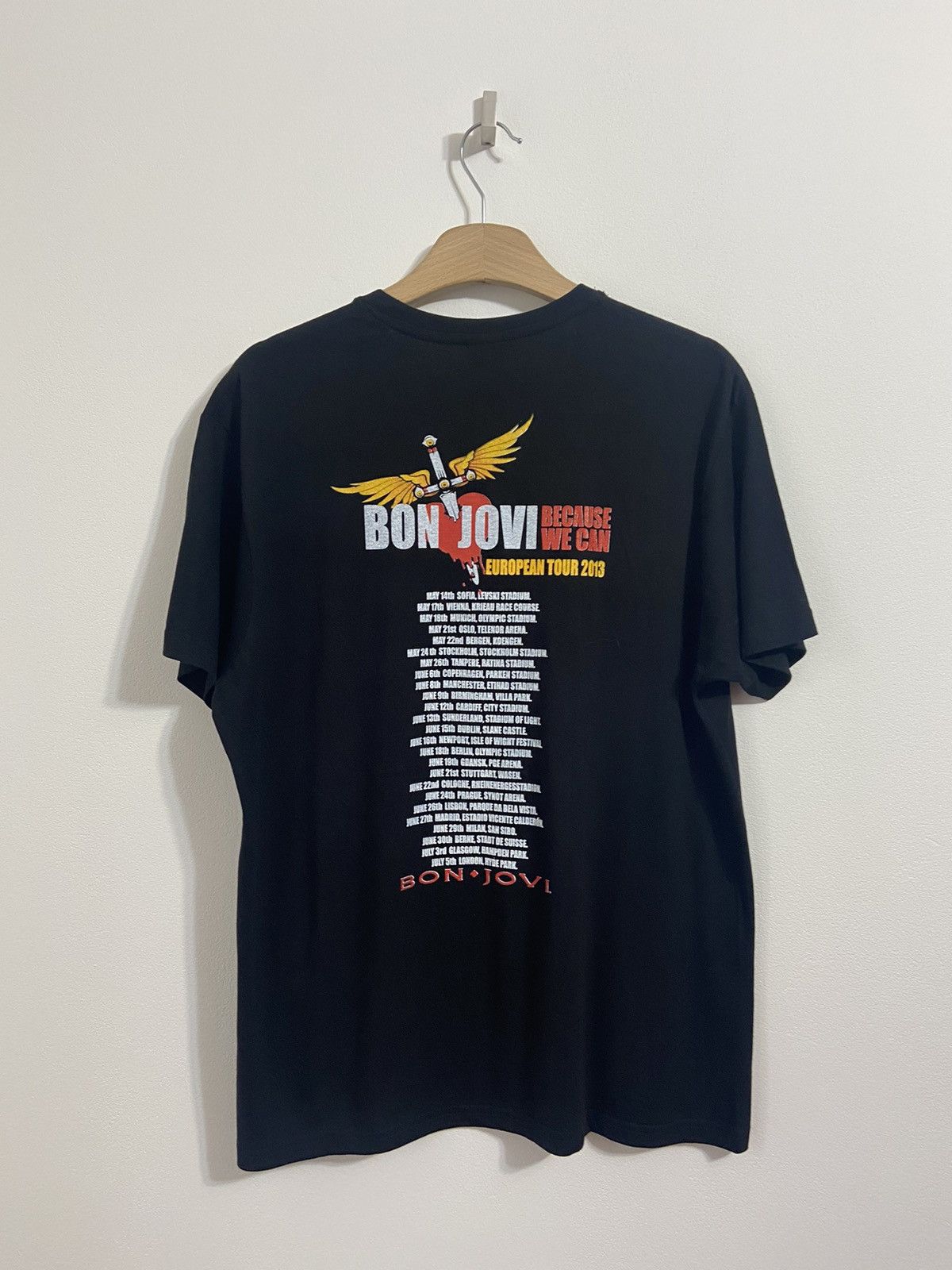 Vintage Vintage T shirt Bon Jovi 2013 Size US L / EU 52-54 / 3 - 11 Thumbnail