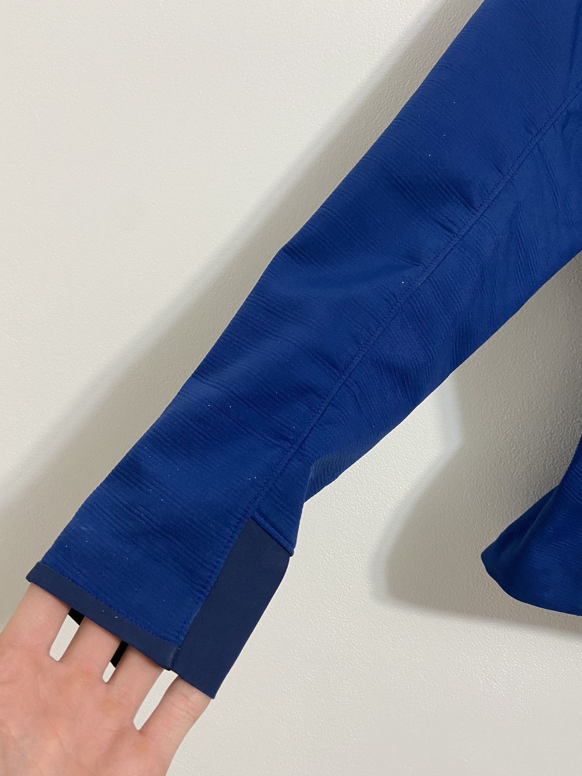 Arc'teryx Arc’teryx Women’s Jacket Softshell Vintage Size S / US 4 / IT 40 - 16 Thumbnail