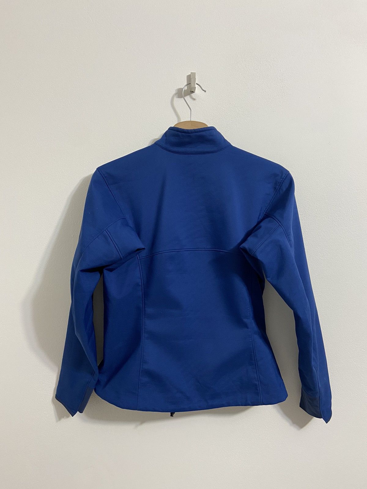 Arc'teryx Arc’teryx Women’s Jacket Softshell Vintage Size S / US 4 / IT 40 - 22 Thumbnail