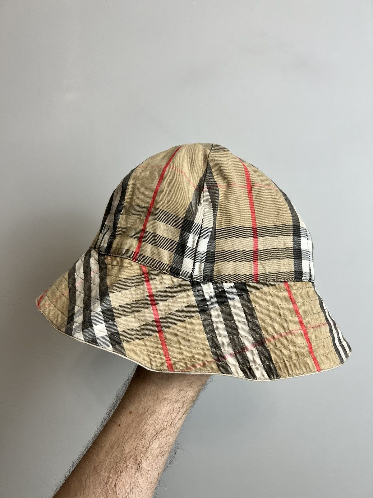 Burberry Authentic Burberry Nova Check Bucket Hat Cal Hype Designer Size ONE SIZE - 1 Thumbnail