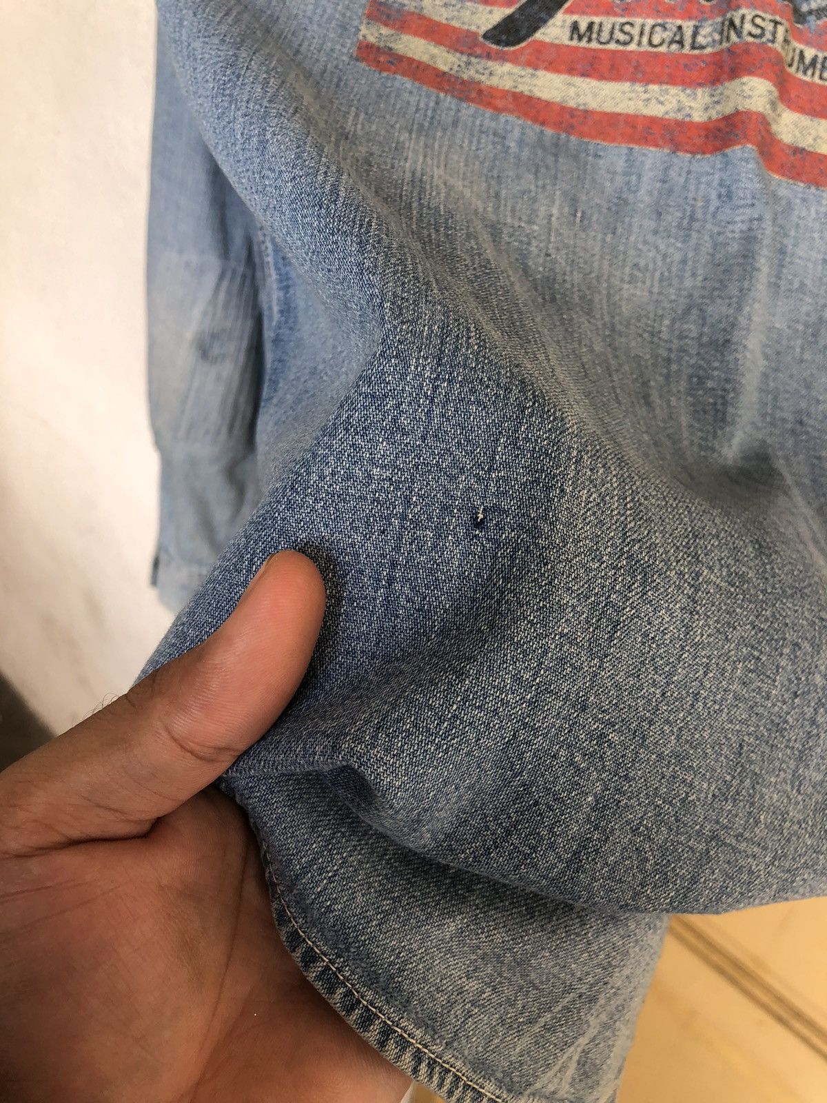 Vintage Vtg Big John x Fender Musical Instruments Distressed Shirt Size US XS / EU 42 / 0 - 15 Thumbnail