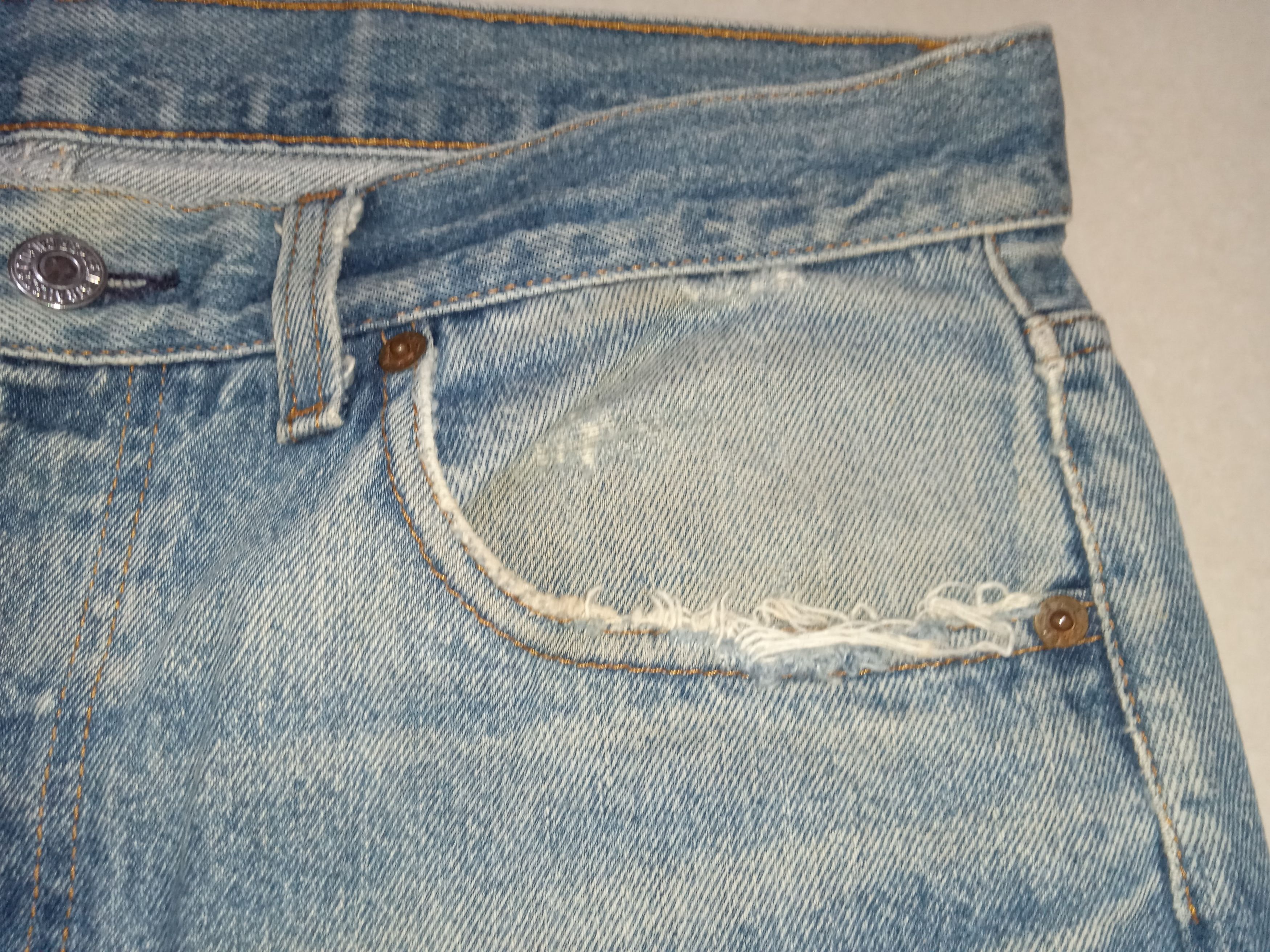 Vintage Vintage Levi's 501 80s Distressed Denim Size US 32 / EU 48 - 4 Thumbnail