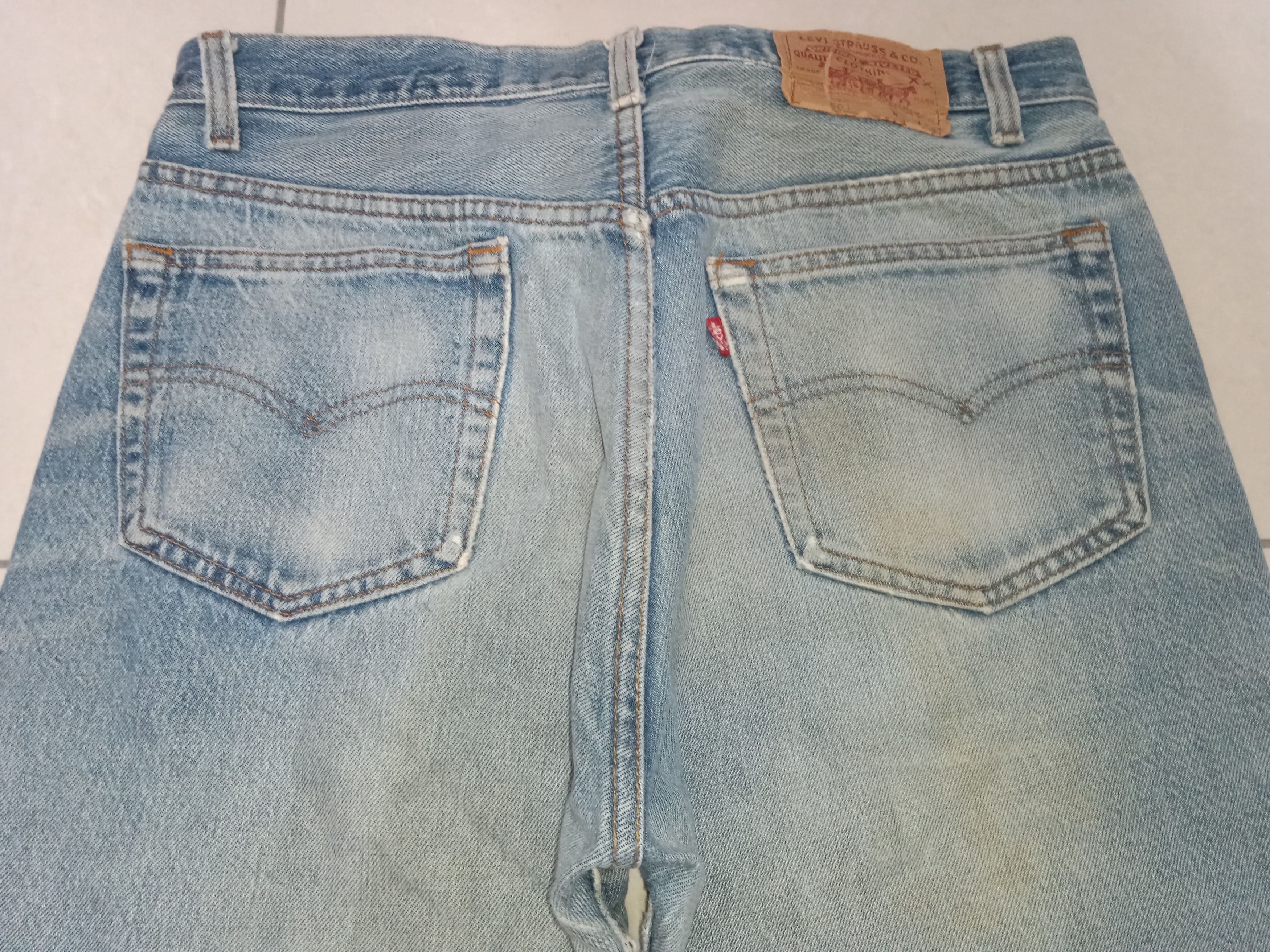 Vintage Vintage Levi's 501 80s Distressed Denim Size US 32 / EU 48 - 3 Thumbnail