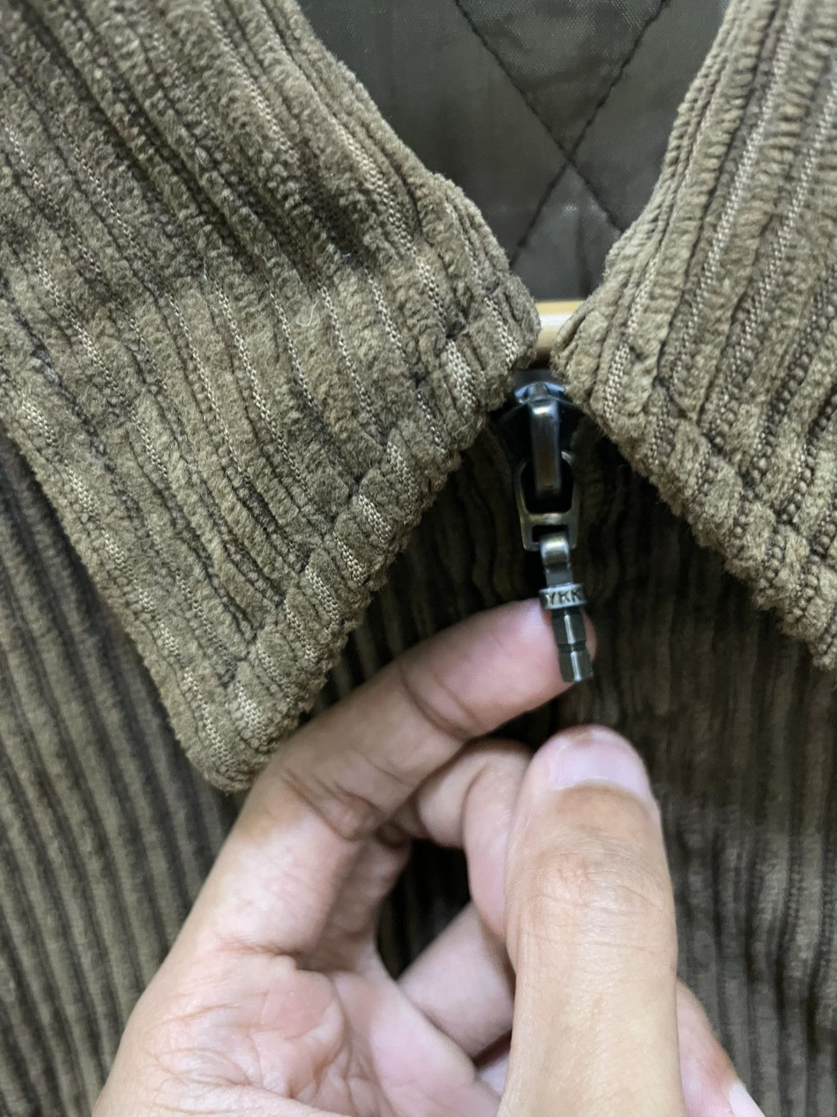 Santa Cruz Skateboards Vintage Bitch Skategang Corduroy Zipper Jacket Size US L / EU 52-54 / 3 - 17 Thumbnail