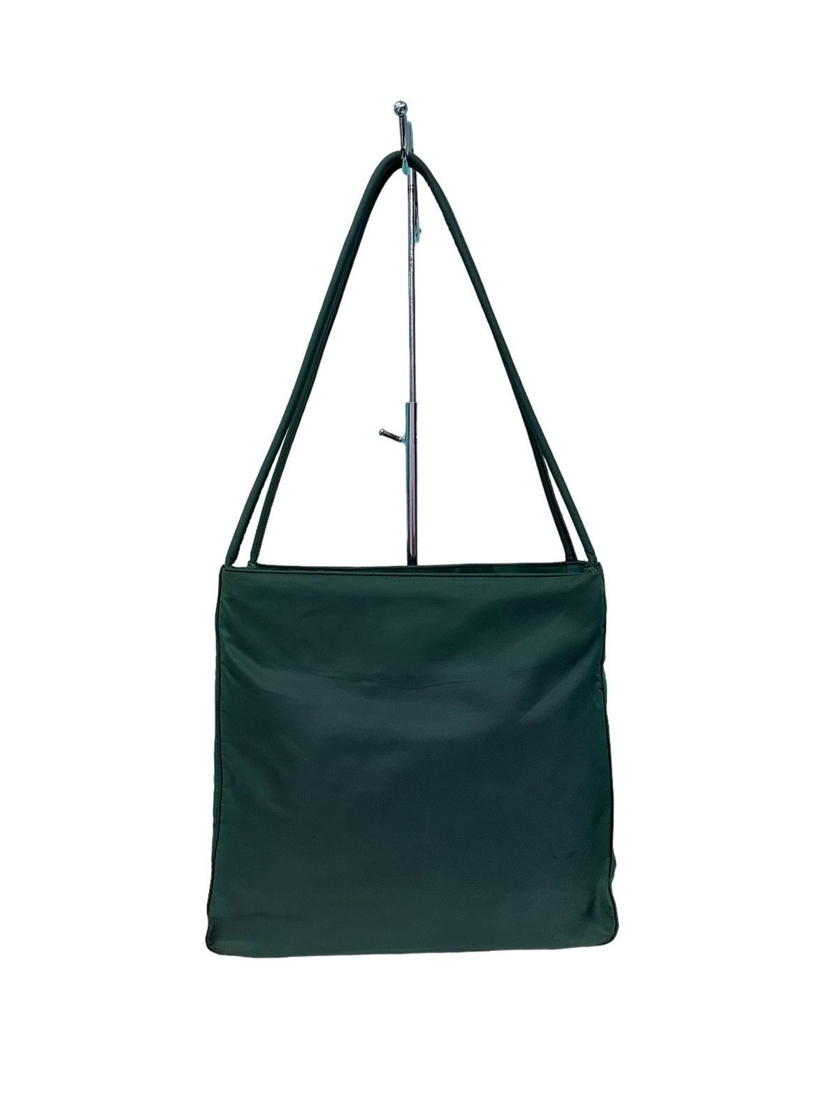 Prada × Vintage AUTHENTIC VINTAGE PRADA GREEN NYLON SHOULDER BAG Size ONE SIZE - 1 Thumbnail