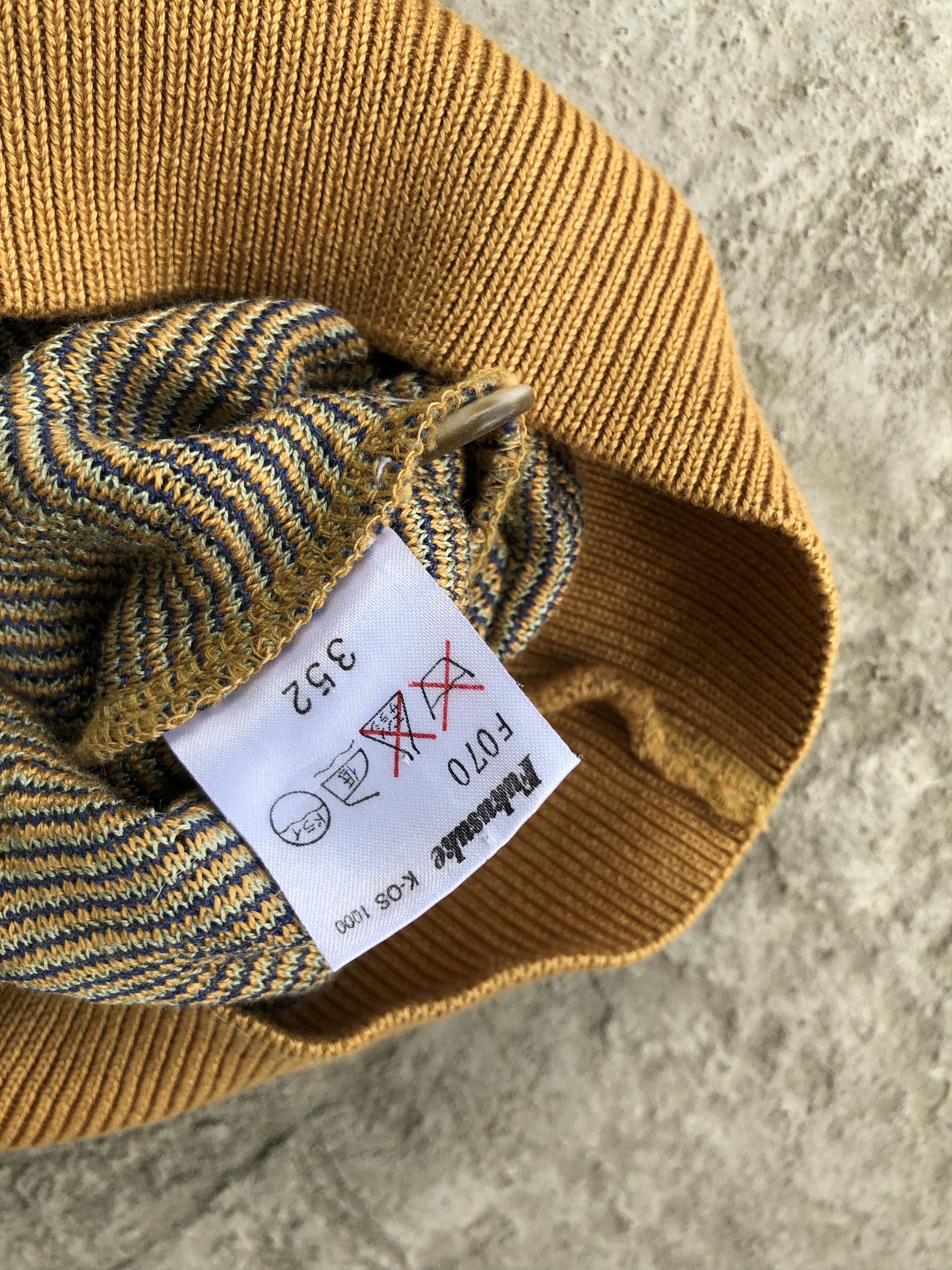 Yves Saint Laurent Vintage YSL Knitted Shirt Size US S / EU 44-46 / 1 - 7 Thumbnail