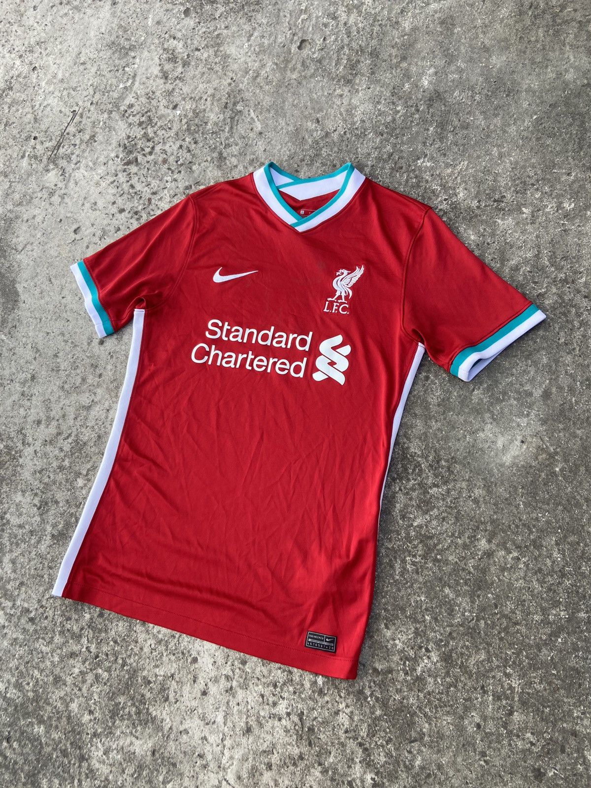 Nike Nike Liverpool soccer jersey Streetwear football rare fans Size US S / EU 44-46 / 1 - 1 Thumbnail