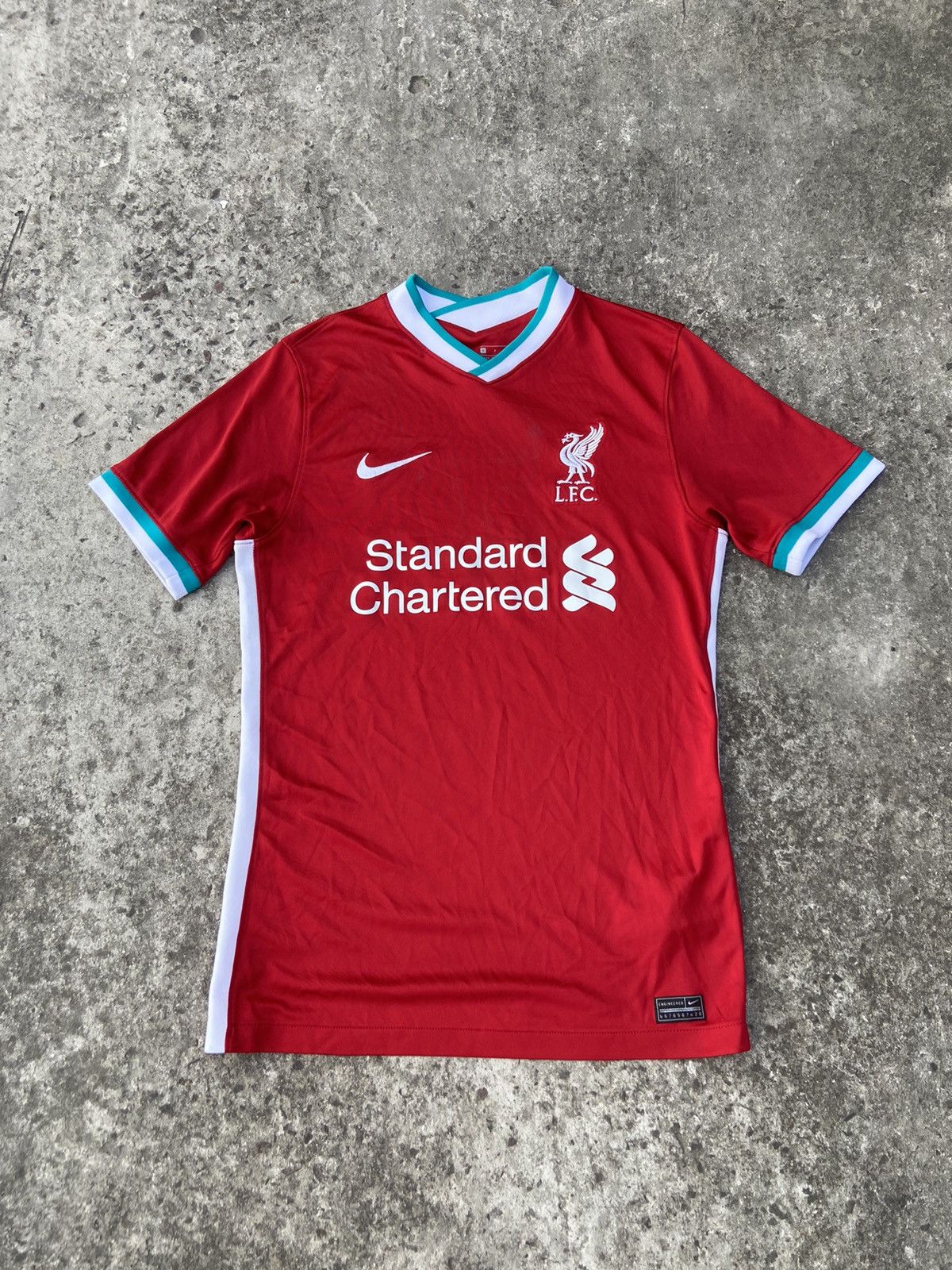 Nike Nike Liverpool soccer jersey Streetwear football rare fans Size US S / EU 44-46 / 1 - 2 Thumbnail