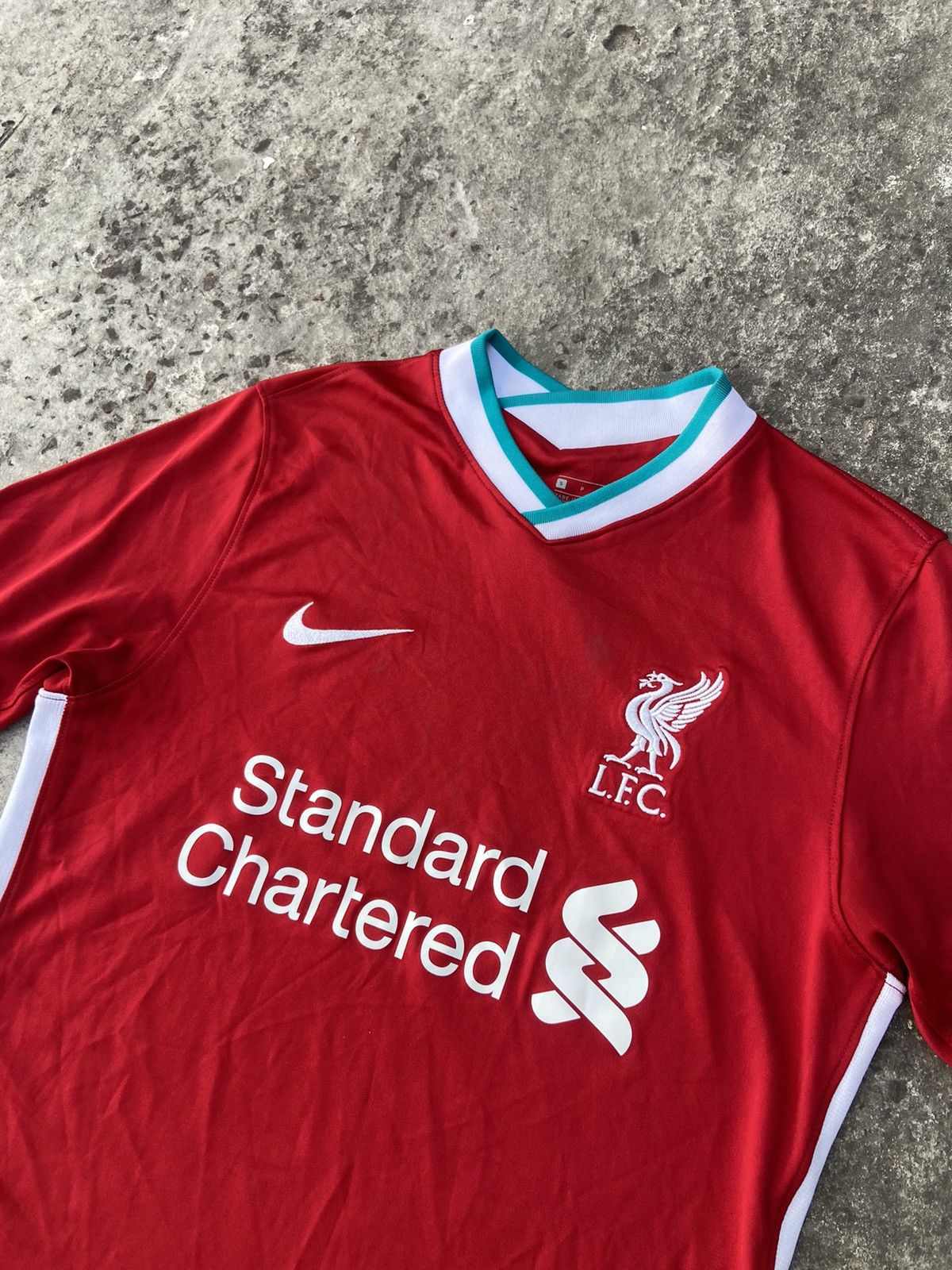 Nike Nike Liverpool soccer jersey Streetwear football rare fans Size US S / EU 44-46 / 1 - 3 Thumbnail