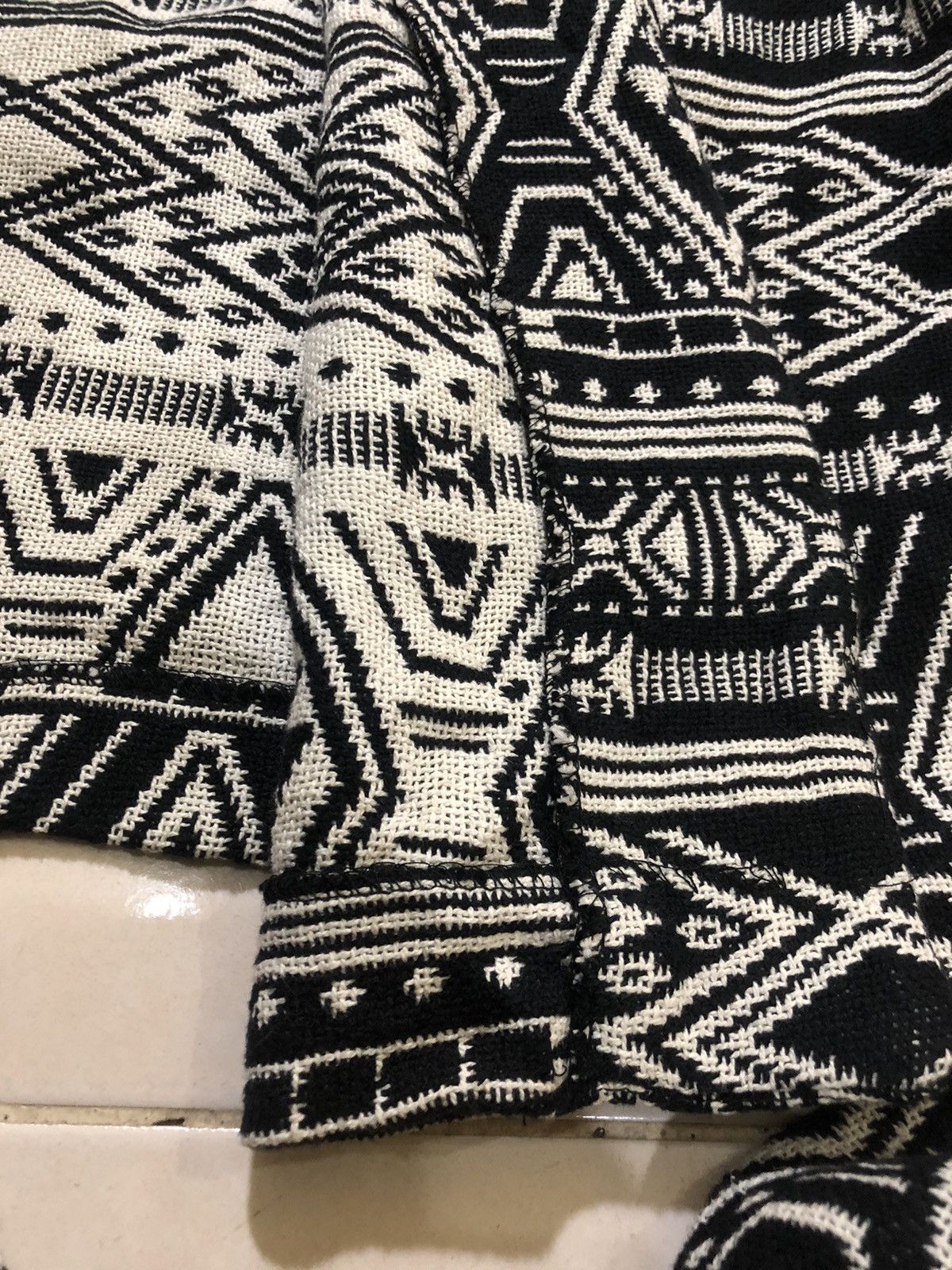 H&M H&M conscious cardigan size Medium Navajo style Size US M / EU 48-50 / 2 - 5 Thumbnail