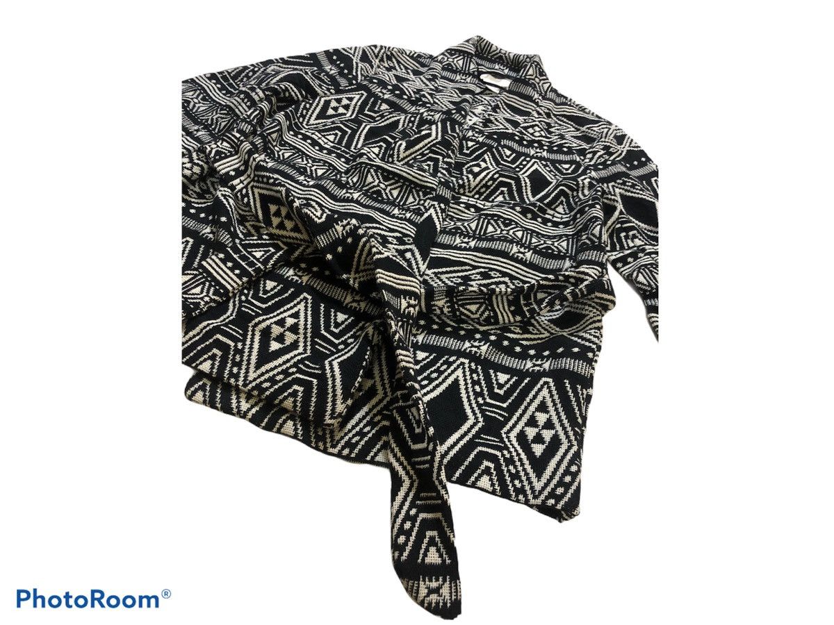 H&M H&M conscious cardigan size Medium Navajo style Size US M / EU 48-50 / 2 - 4 Thumbnail