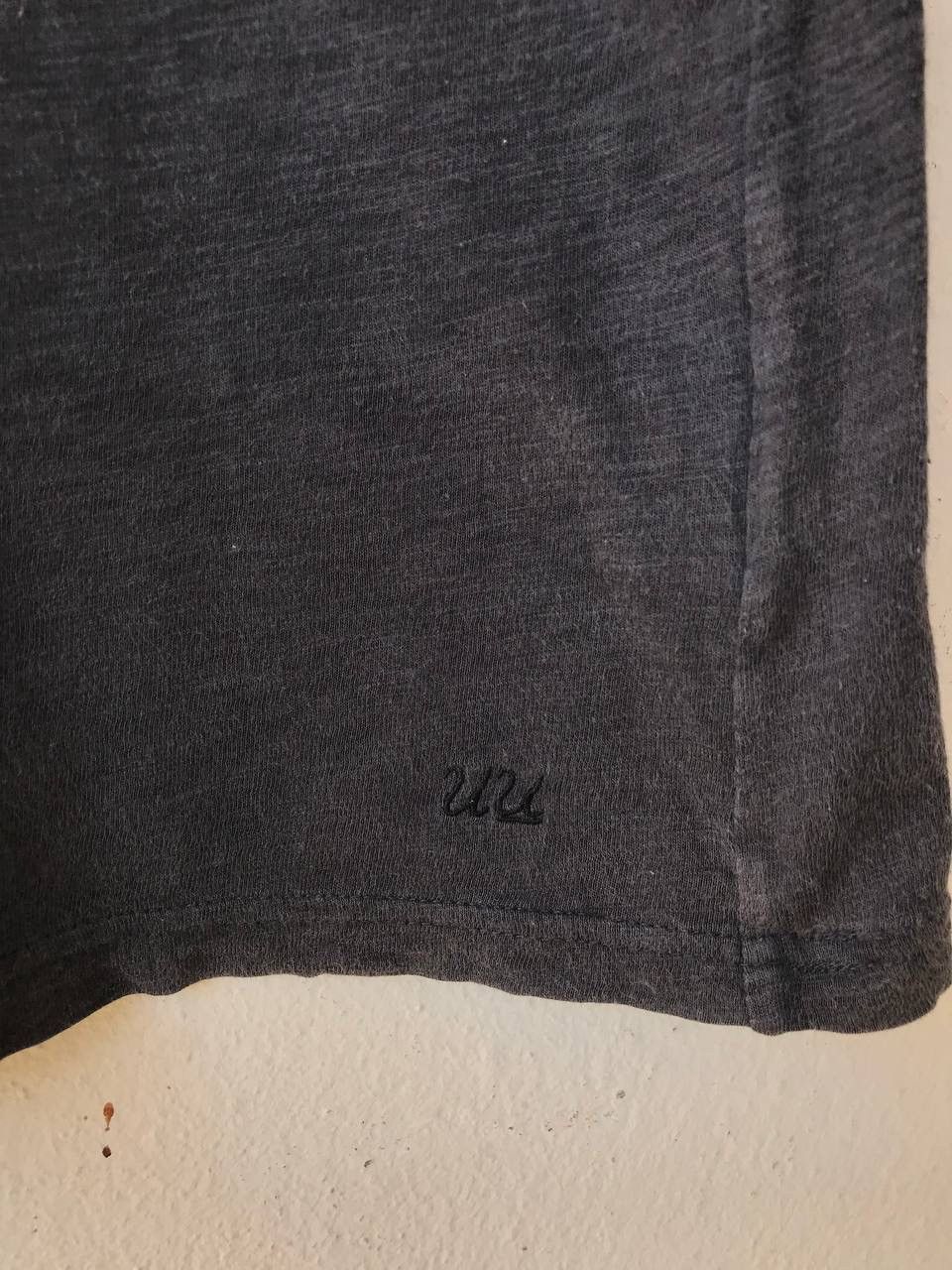 Undercover × Uniqlo UU UNIQLO X UNDERCOVER BIG LOGO TEE Size US L / EU 52-54 / 3 - 4 Thumbnail