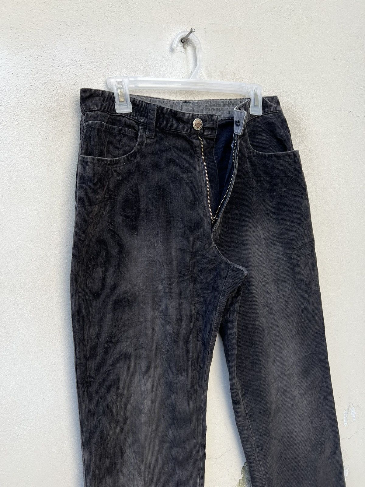 Oakley Vintage Oakley Faded Black Cord Wide Leg Jeans Size US 30 / EU 46 - 9 Thumbnail
