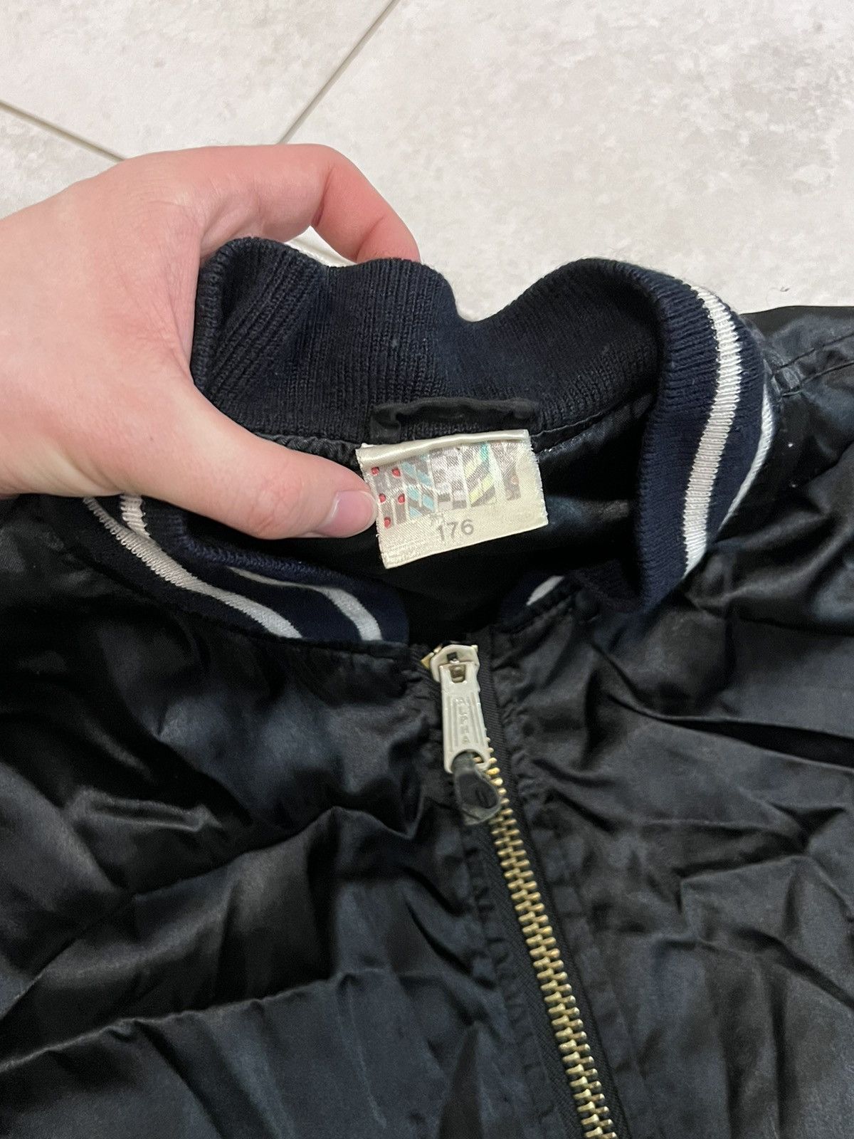 Vintage Ma1 Flyer Black Vintage Nylon Bomber Jacket BoxyFit Oversize Size US M / EU 48-50 / 2 - 3 Thumbnail