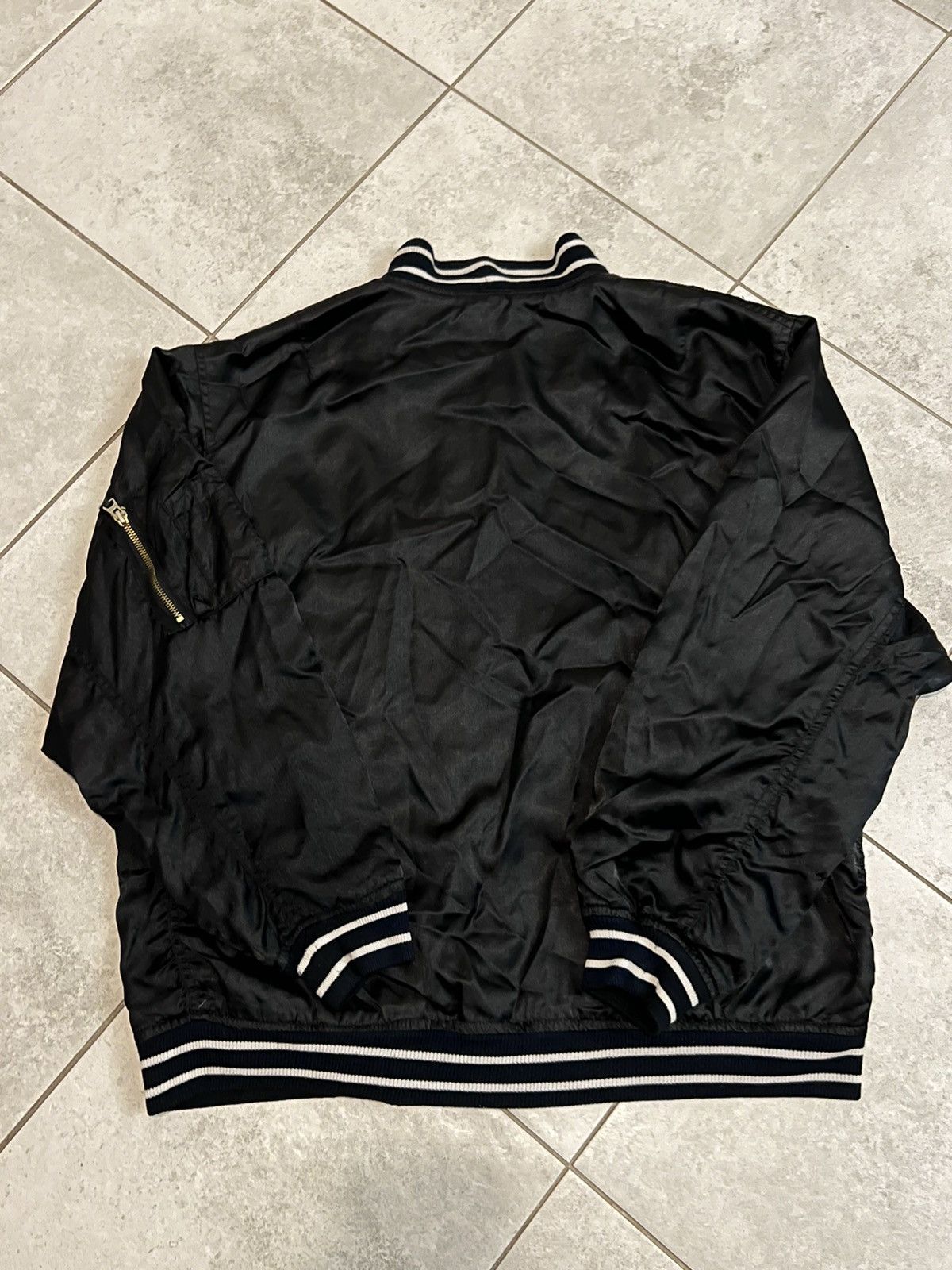 Vintage Ma1 Flyer Black Vintage Nylon Bomber Jacket BoxyFit Oversize Size US M / EU 48-50 / 2 - 6 Thumbnail