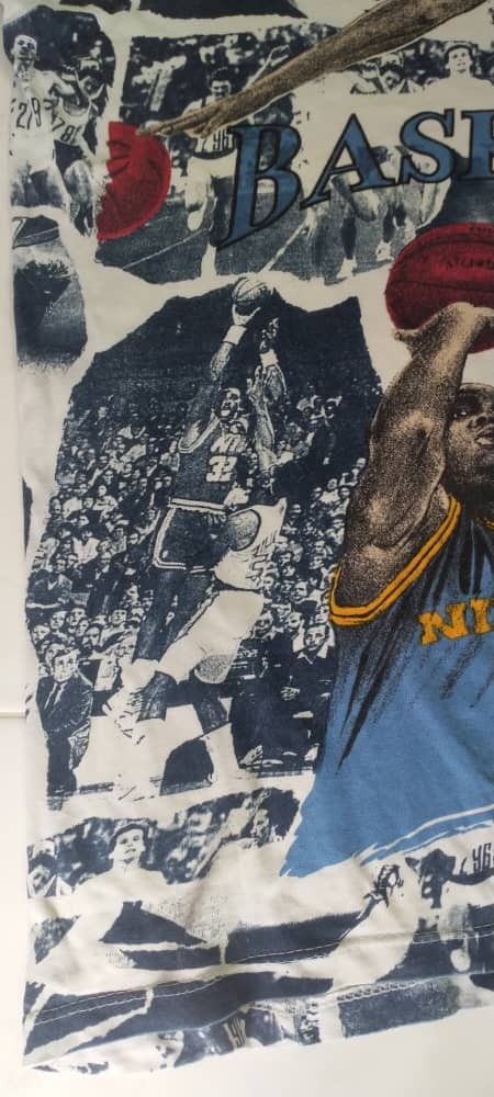 Nike Vintage Rare Nike Basketball full print t-shirt Size US L / EU 52-54 / 3 - 8 Thumbnail