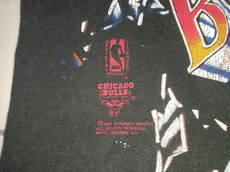 NBA Vintage 90s Chicago Bulls Shattered Backboard 90s T-Shirt Size US L / EU 52-54 / 3 - 3 Thumbnail