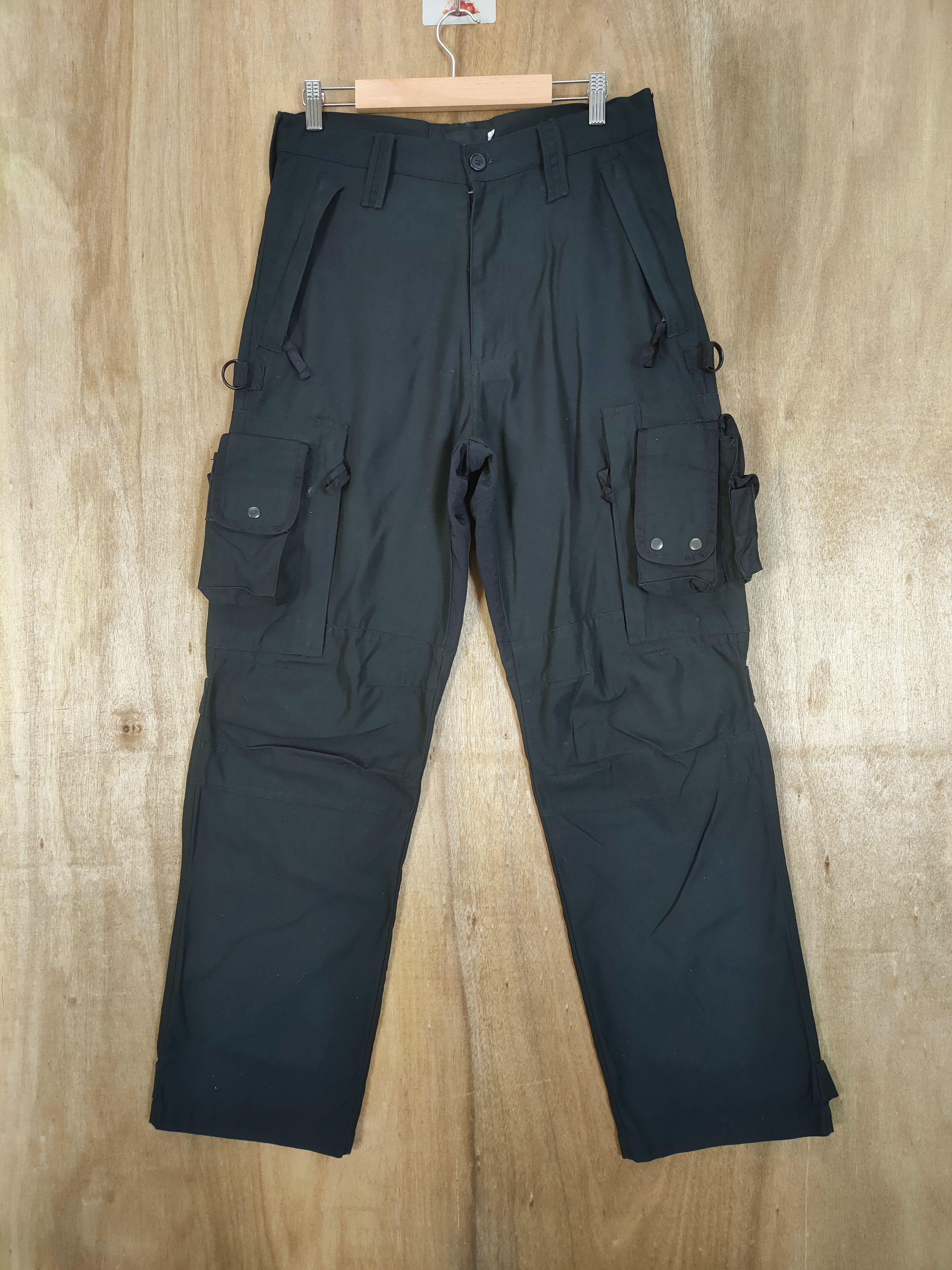 image of Multipocket Tactical Cargo Pants in Black, Men's (Size 32)