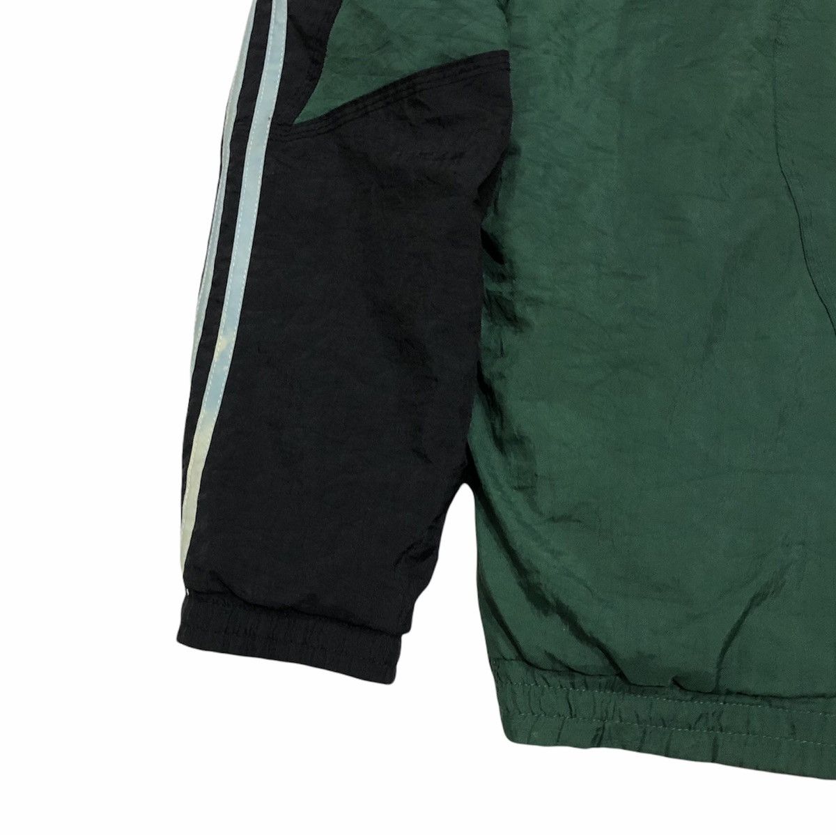 Adidas Vtg Adidas 1/2 Pullover Zip Windbreaker Jacket With Hoodie Size US L / EU 52-54 / 3 - 7 Thumbnail