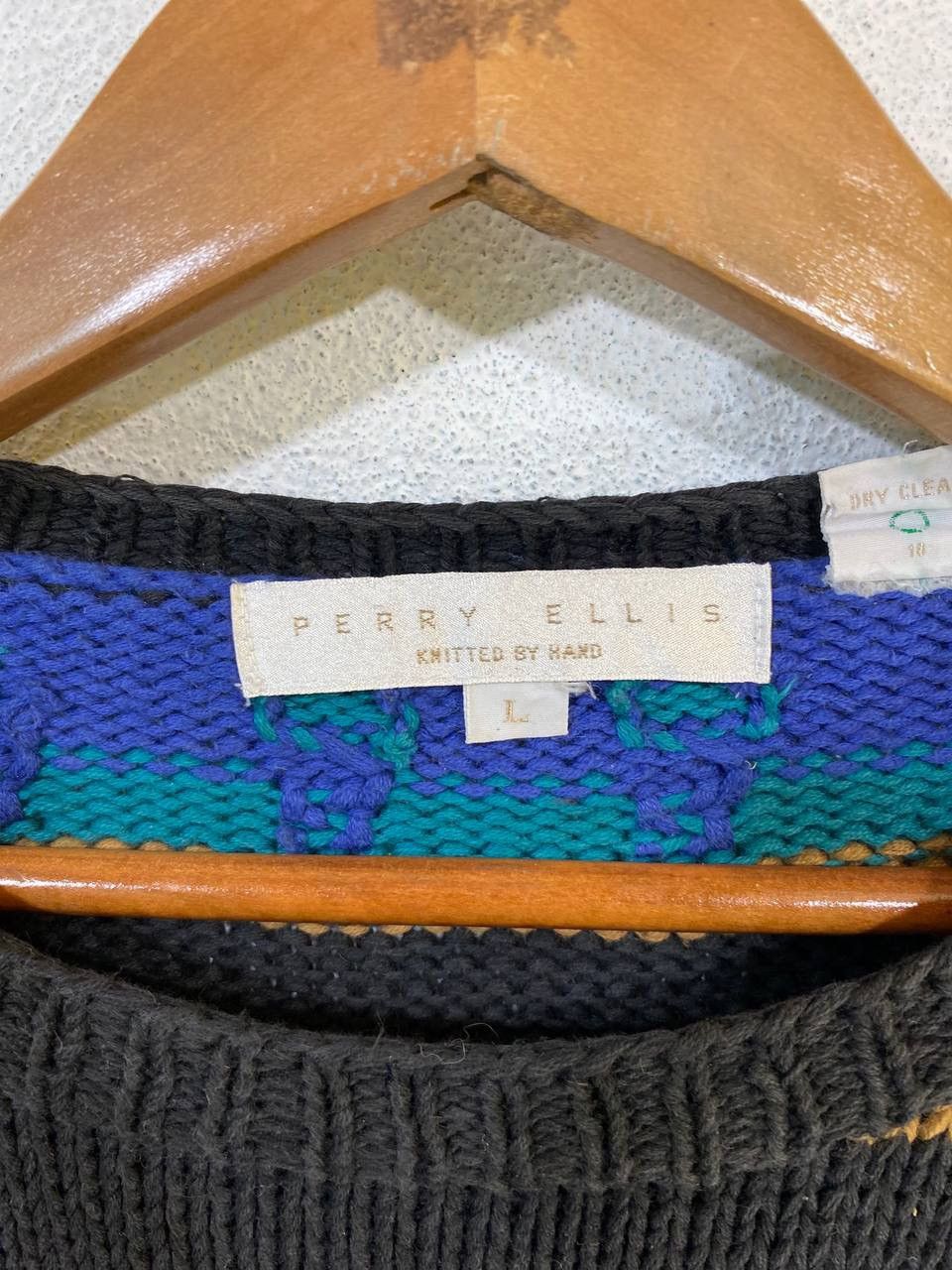 Perry Ellis Perry Ellis Knitted by Hand Knitwear Very Nice Design Size US L / EU 52-54 / 3 - 7 Thumbnail