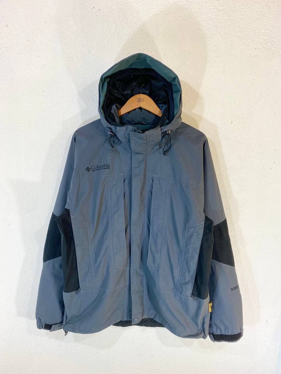 image of Columbia Goretex Xcr Windbreaker Waterproof Nice Design in Grey, Men's (Size Large)