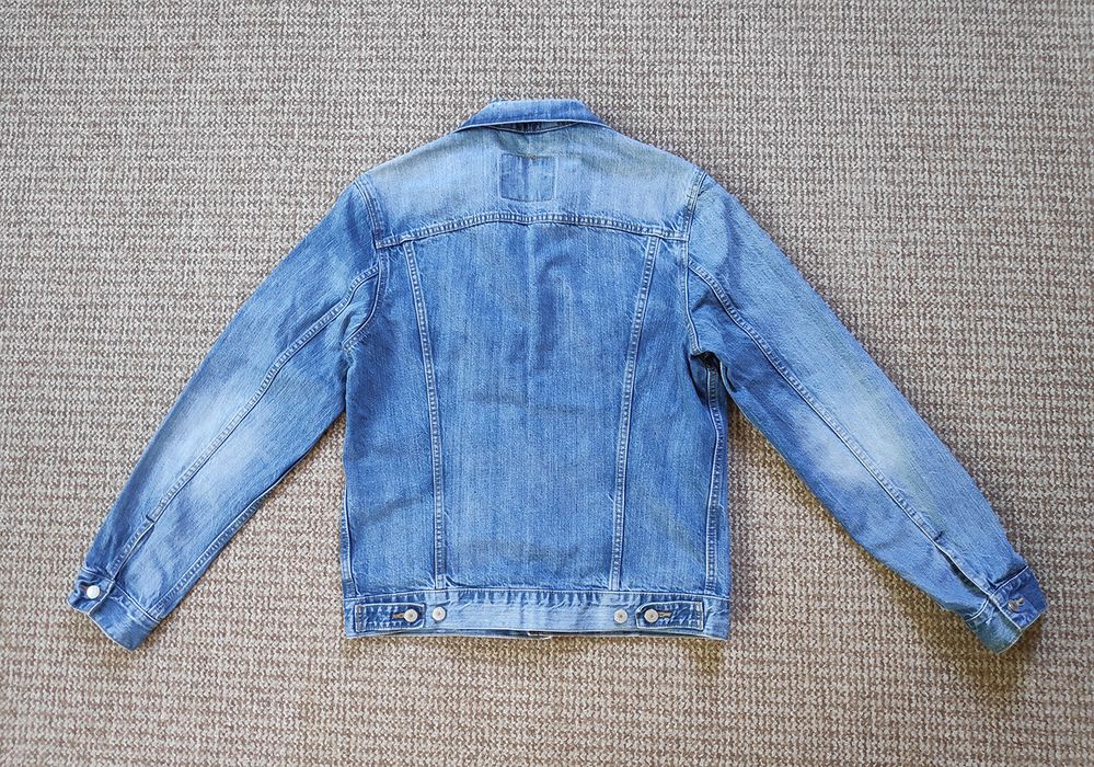 Levi's Levi's denim trucker jacket size M Grailed
