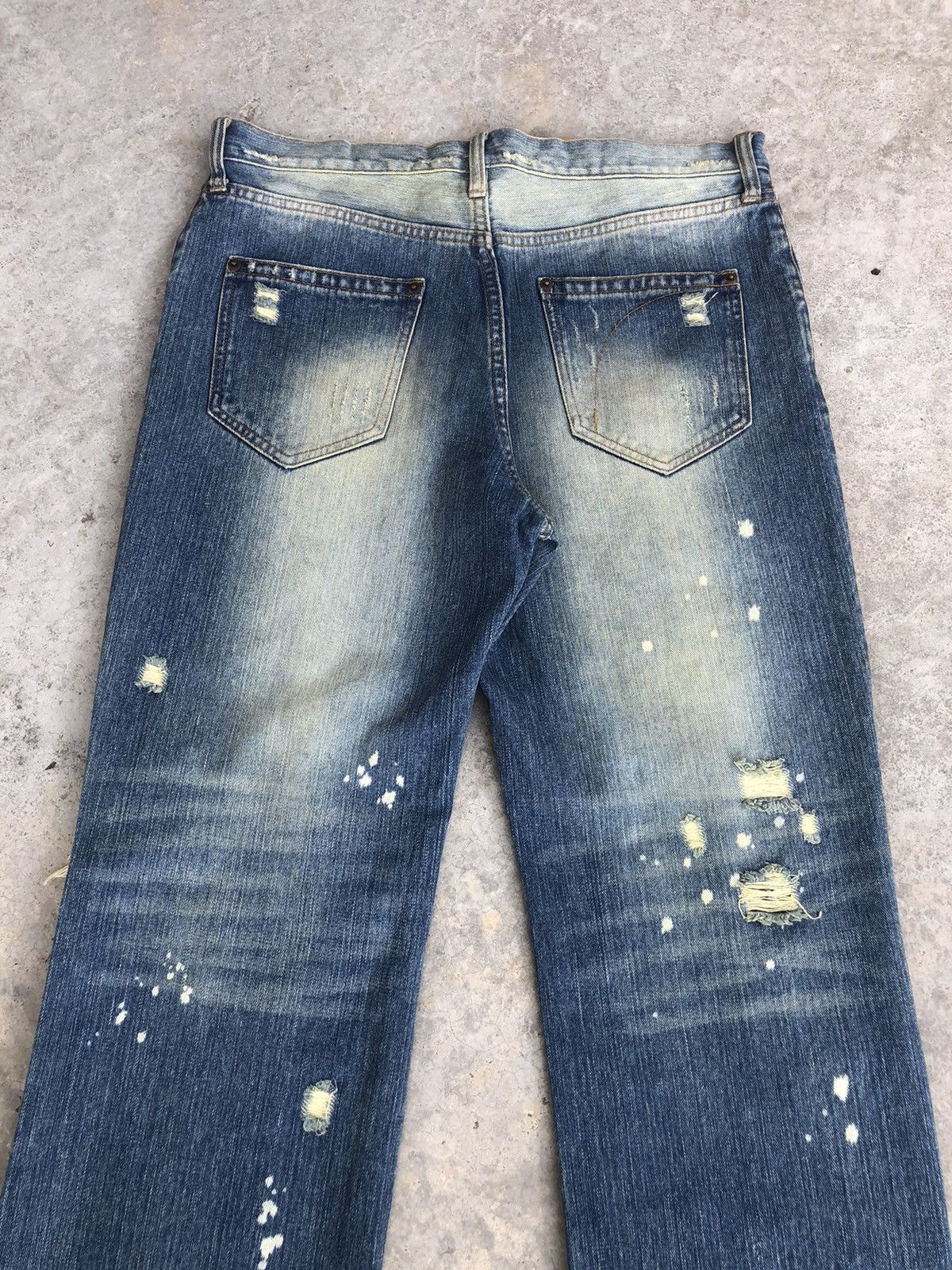 Who Decides War Rare Exhibitionist ttu Distressed Jeans Size US 33 - 12 Thumbnail