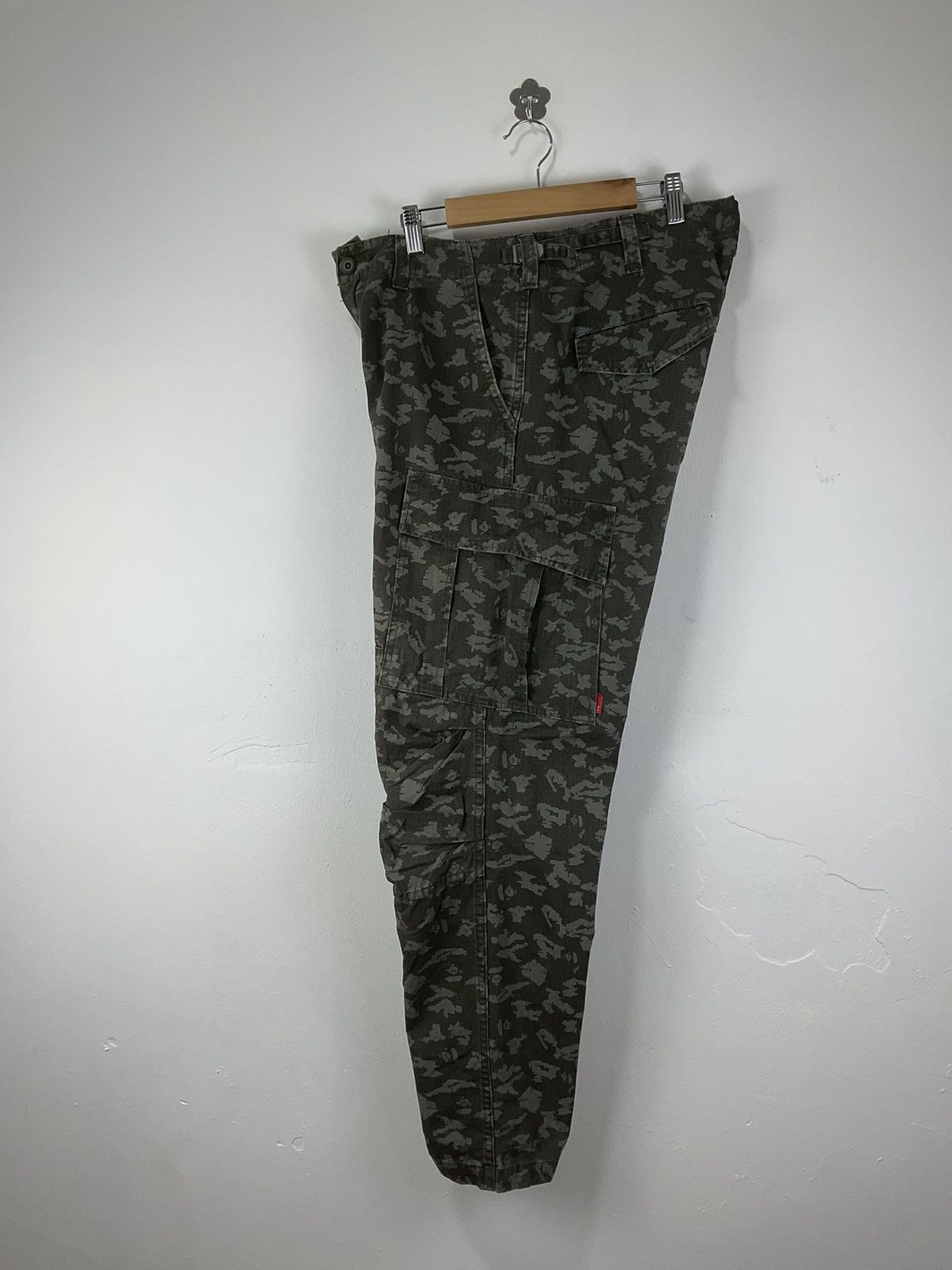 Bape × Wtaps Bape x Wtaps Digi Camo Cargo Pants Size US 34 / EU 50 - 12 Thumbnail