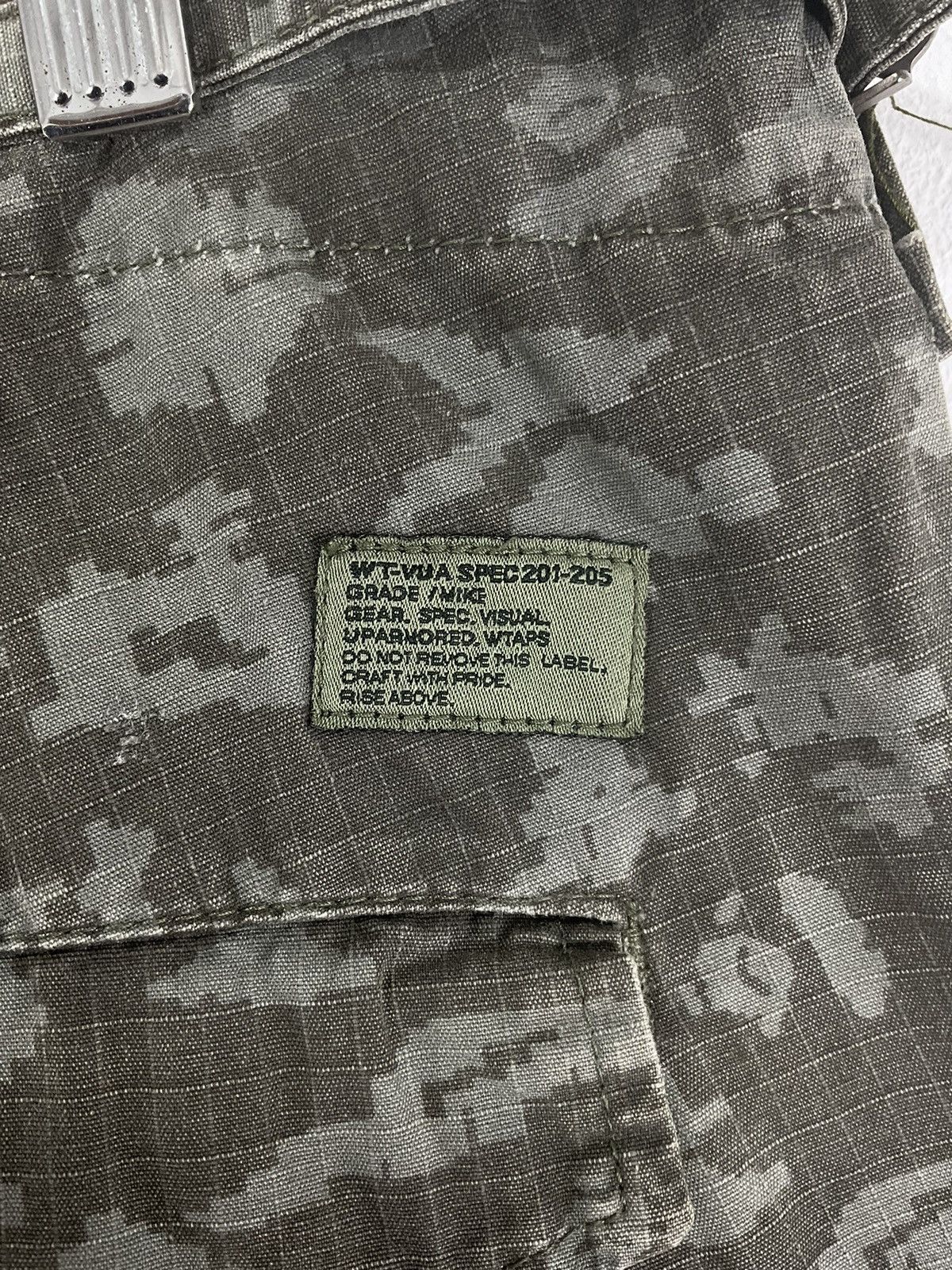 Bape × Wtaps Bape x Wtaps Digi Camo Cargo Pants Size US 34 / EU 50 - 11 Thumbnail