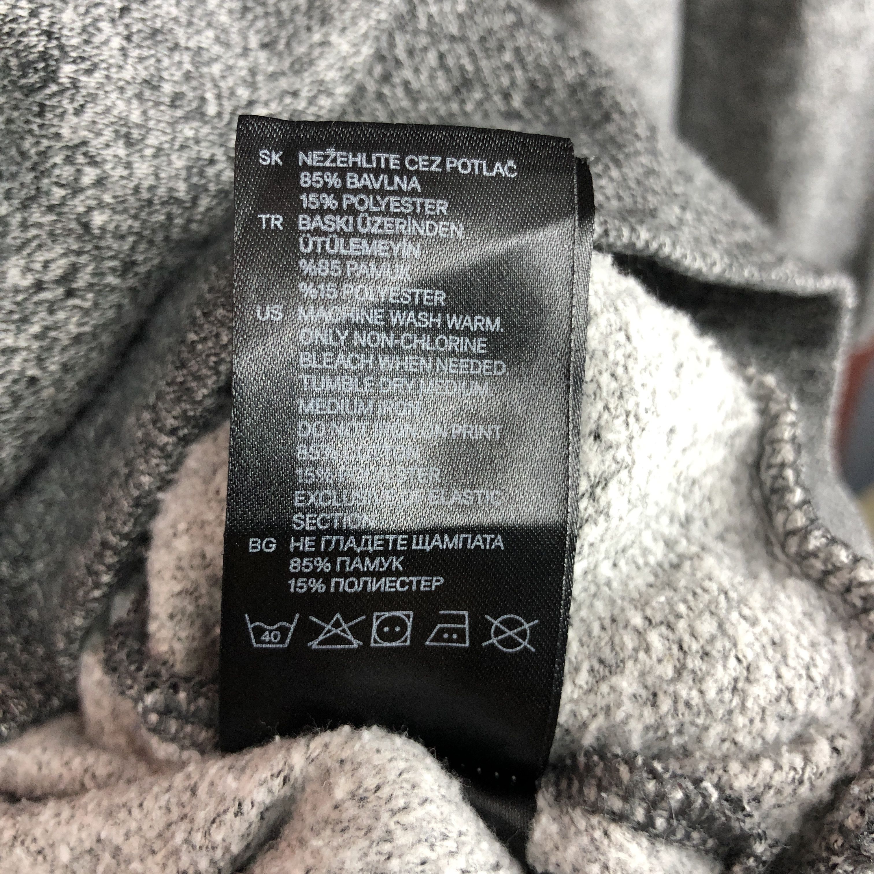 Divided SK8WRECK Santa Monica DIVIDED by H&M Sweatshirt #0515/V Size US S / EU 44-46 / 1 - 7 Thumbnail