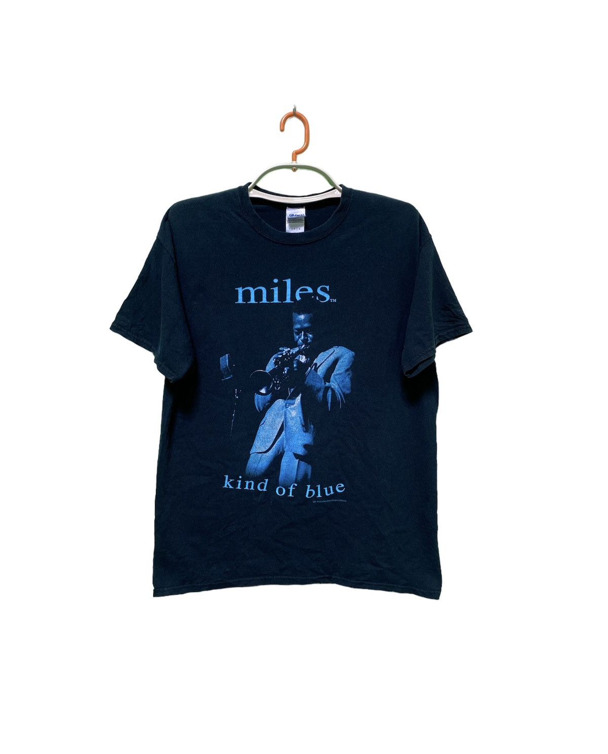 Band Tees × Vintage Vintage miles kind of blue king of jazz Tee shirt Size US L / EU 52-54 / 3 - 1 Thumbnail