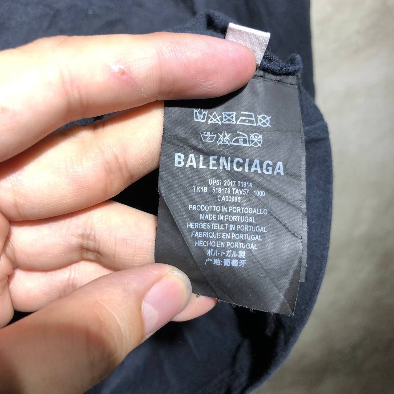 Balenciaga Balenciaga Logo Out Now Tee Size XS / US 0-2 / IT 36-38 - 8 Thumbnail