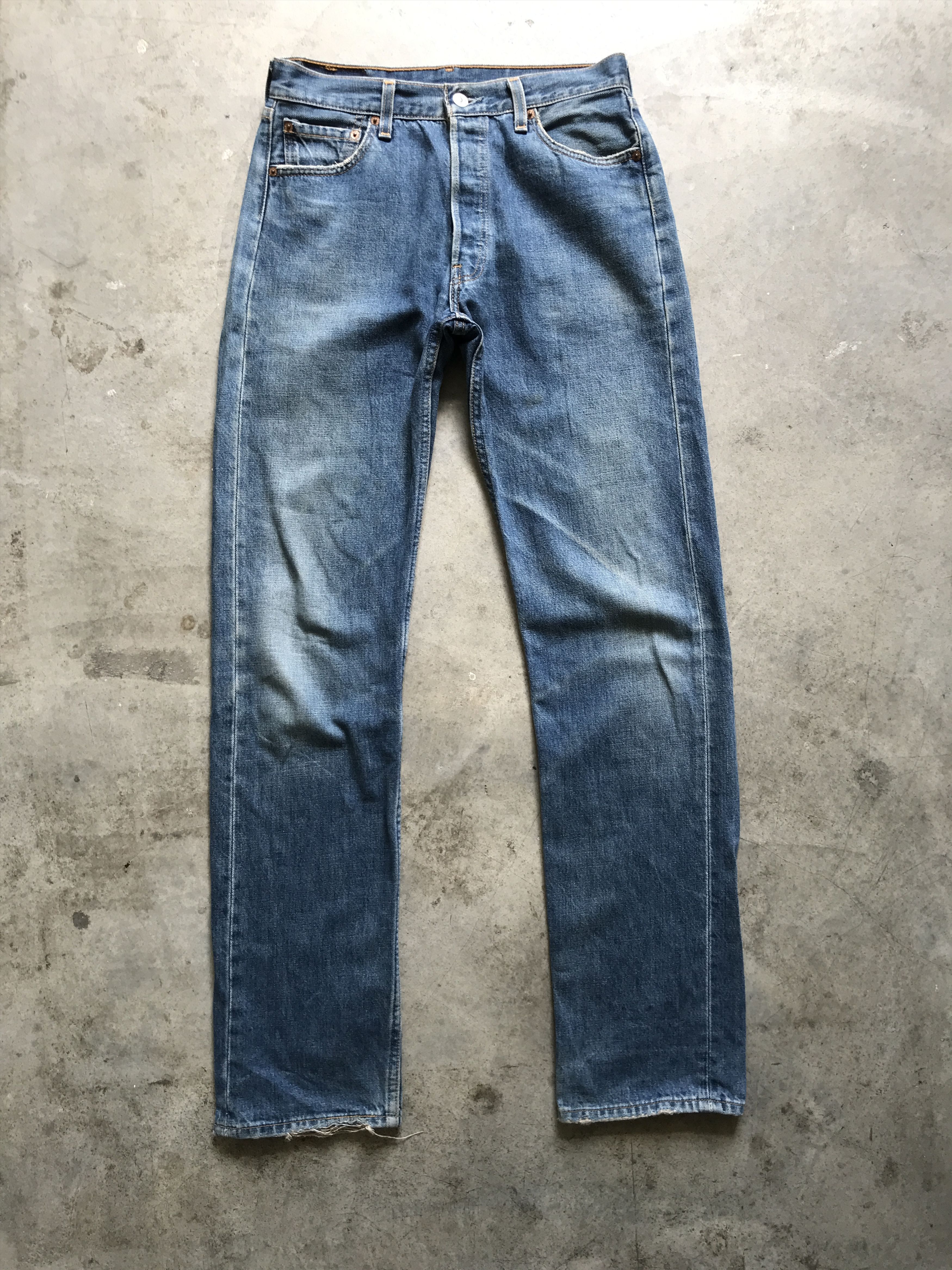 Levi's VLEV68 - Vintage Levis 501 Medium Wash Jeans Size US 29 - 1 Thumbnail